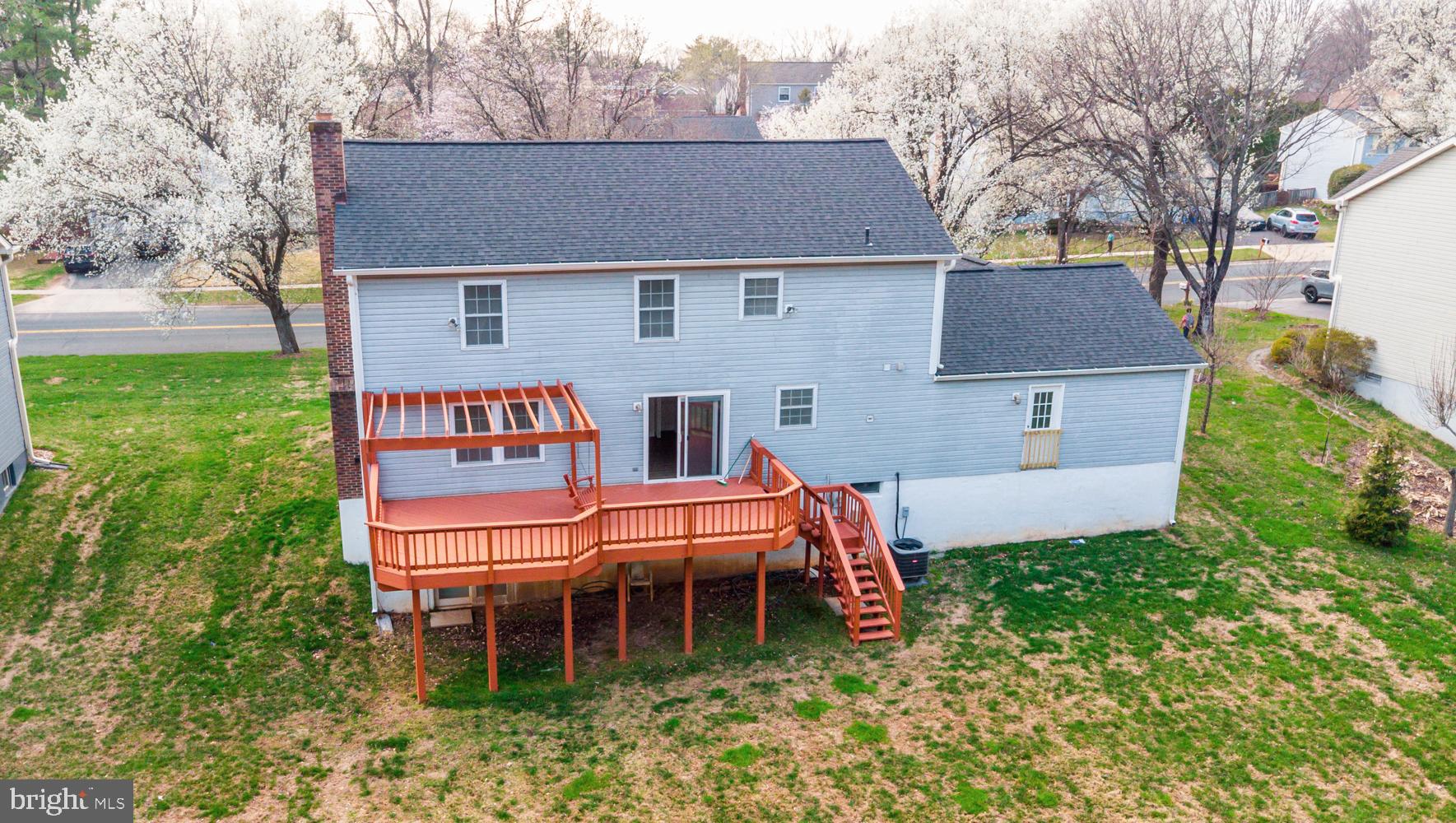 OAK SPRINGS - Residential