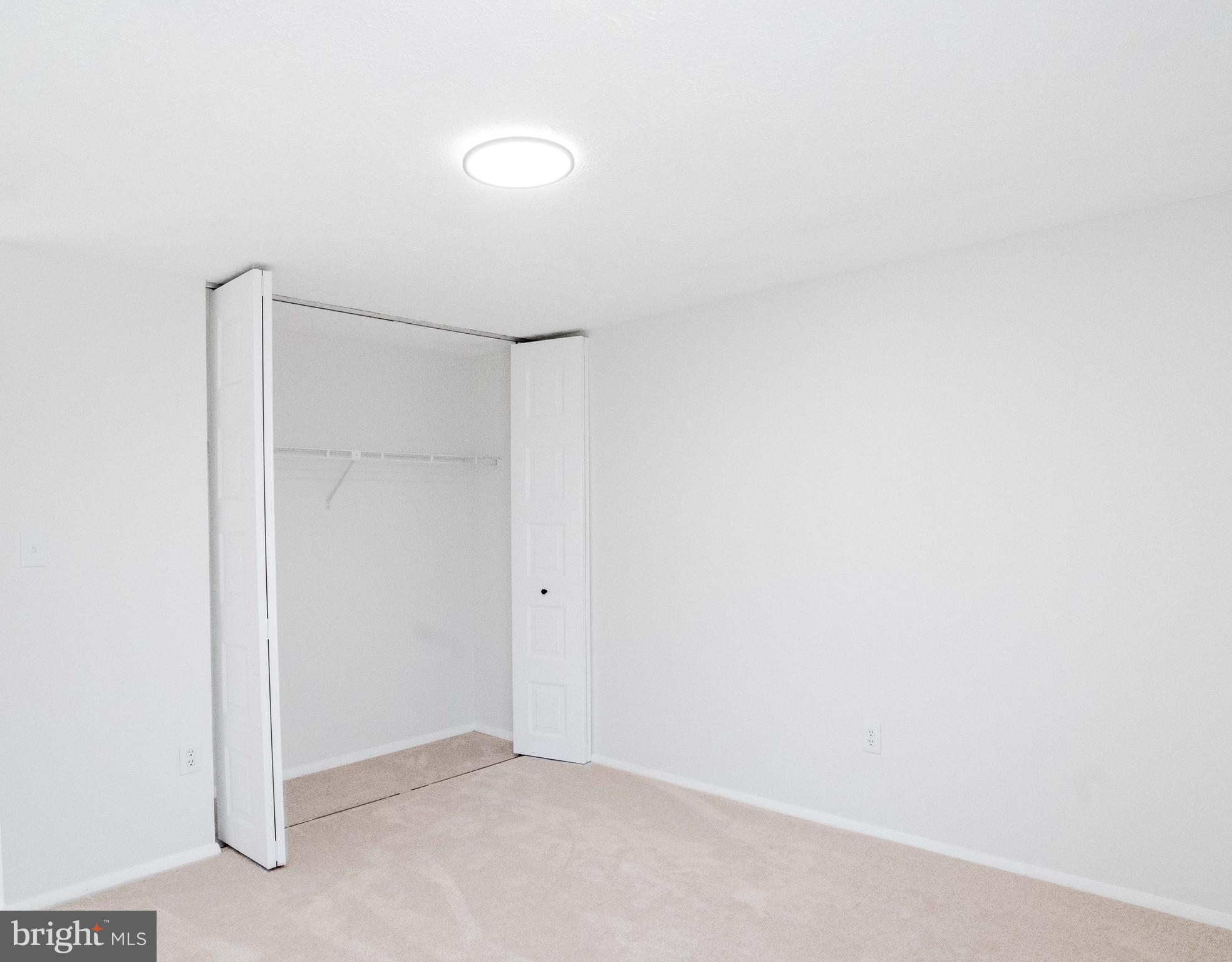 OAK SPRINGS - Residential