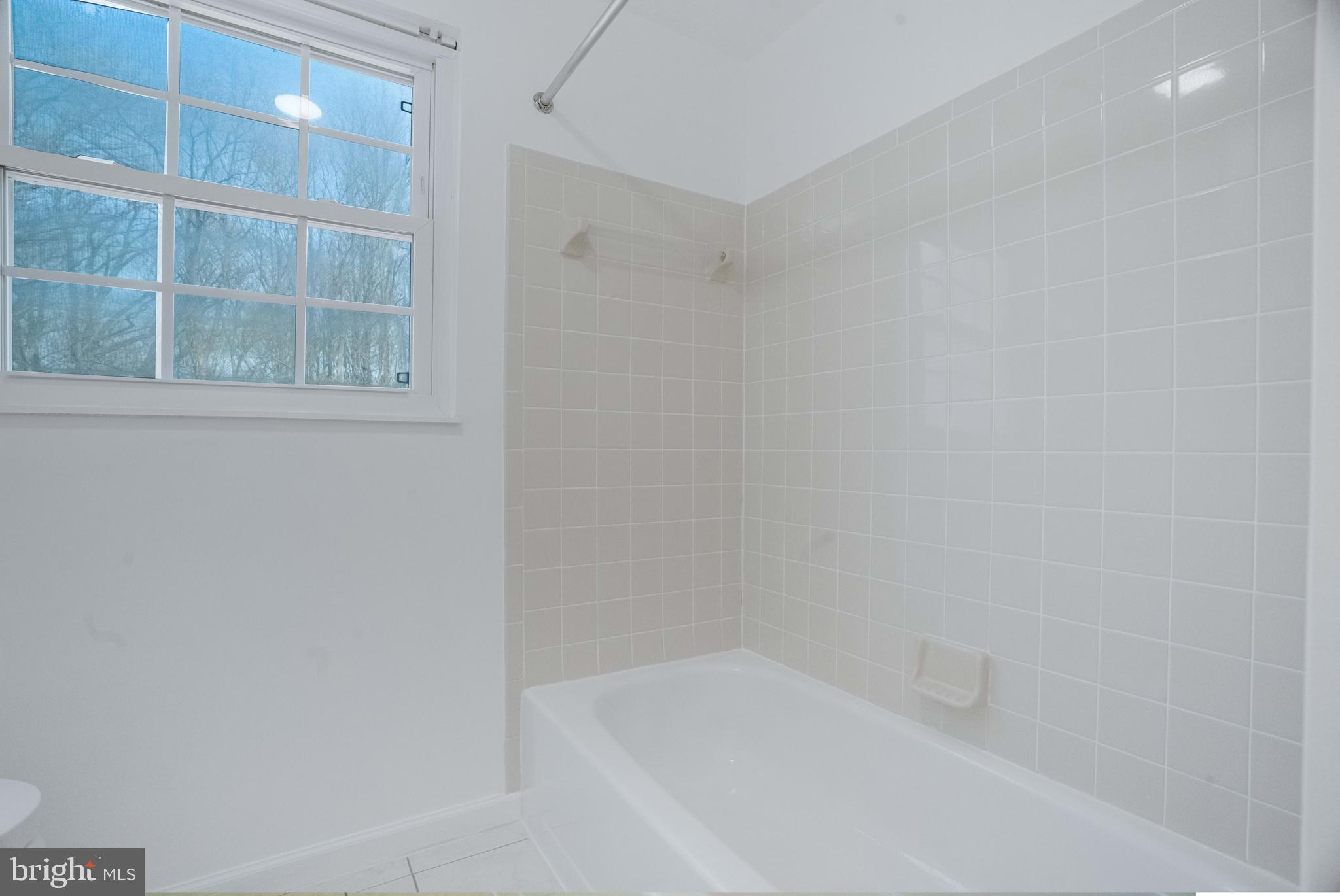 OAK SPRINGS - Residential