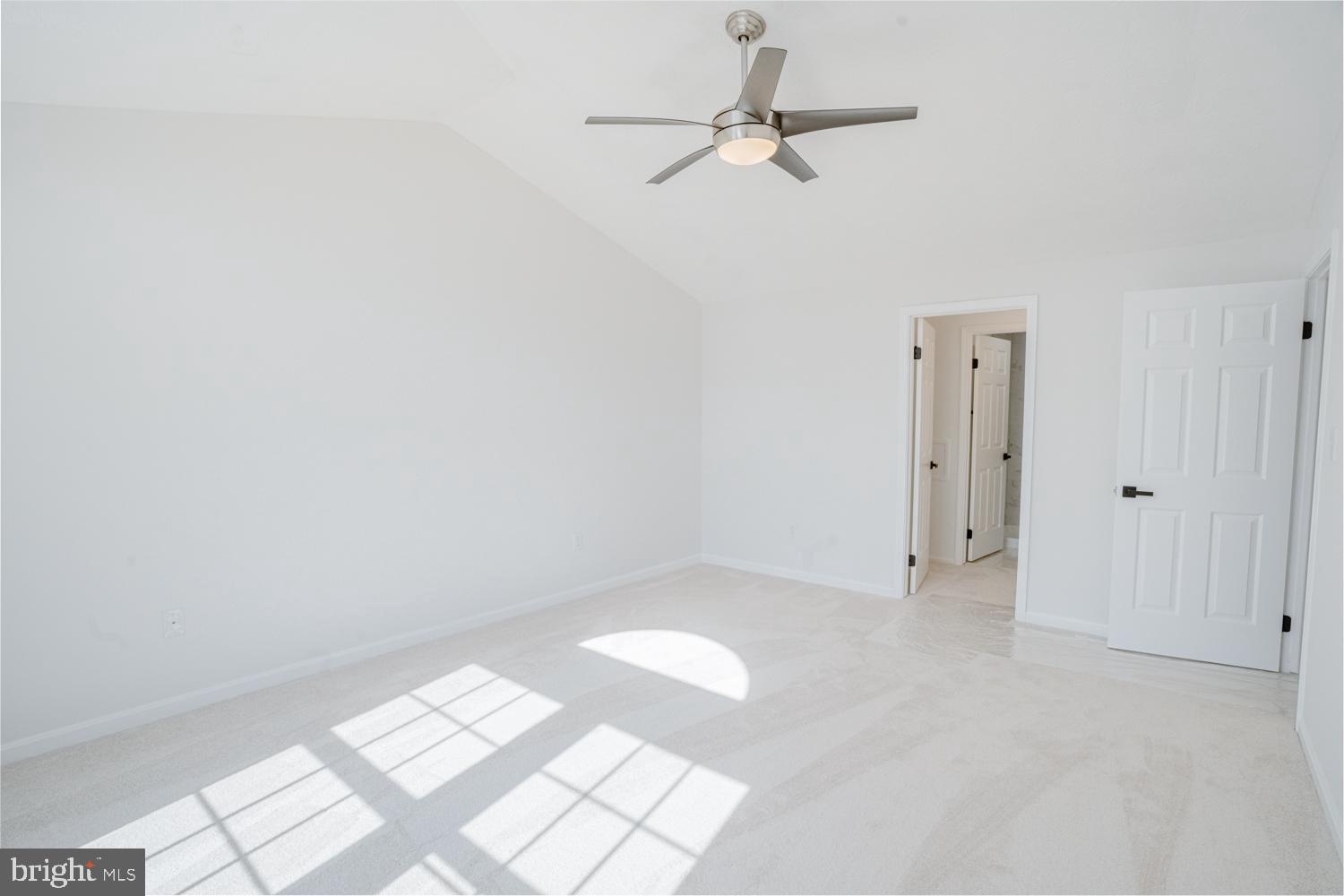 OAK SPRINGS - Residential