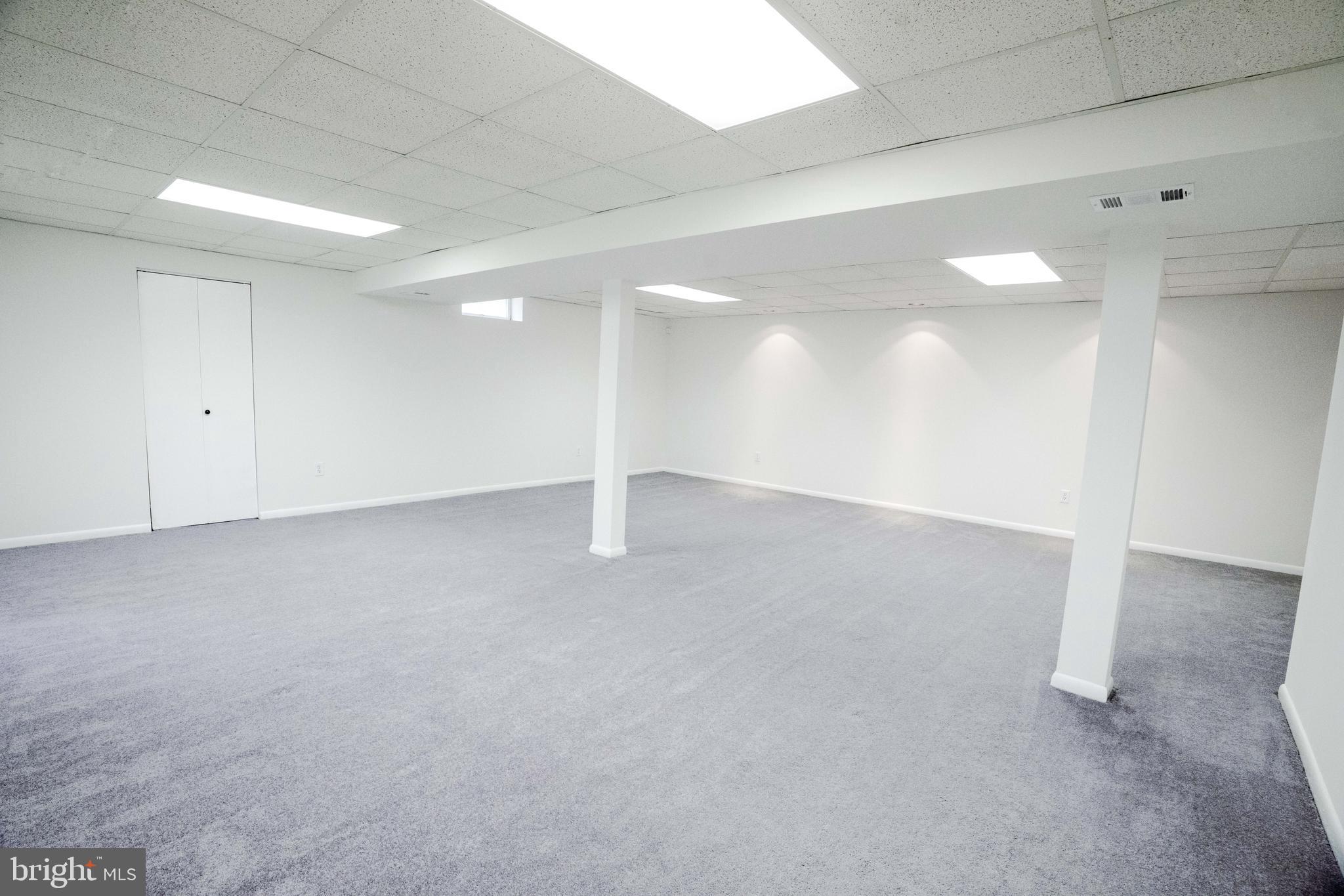 OAK SPRINGS - Residential