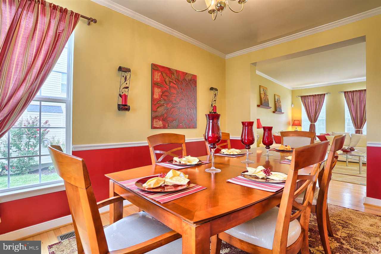 LOGANS RESERVE - Residential