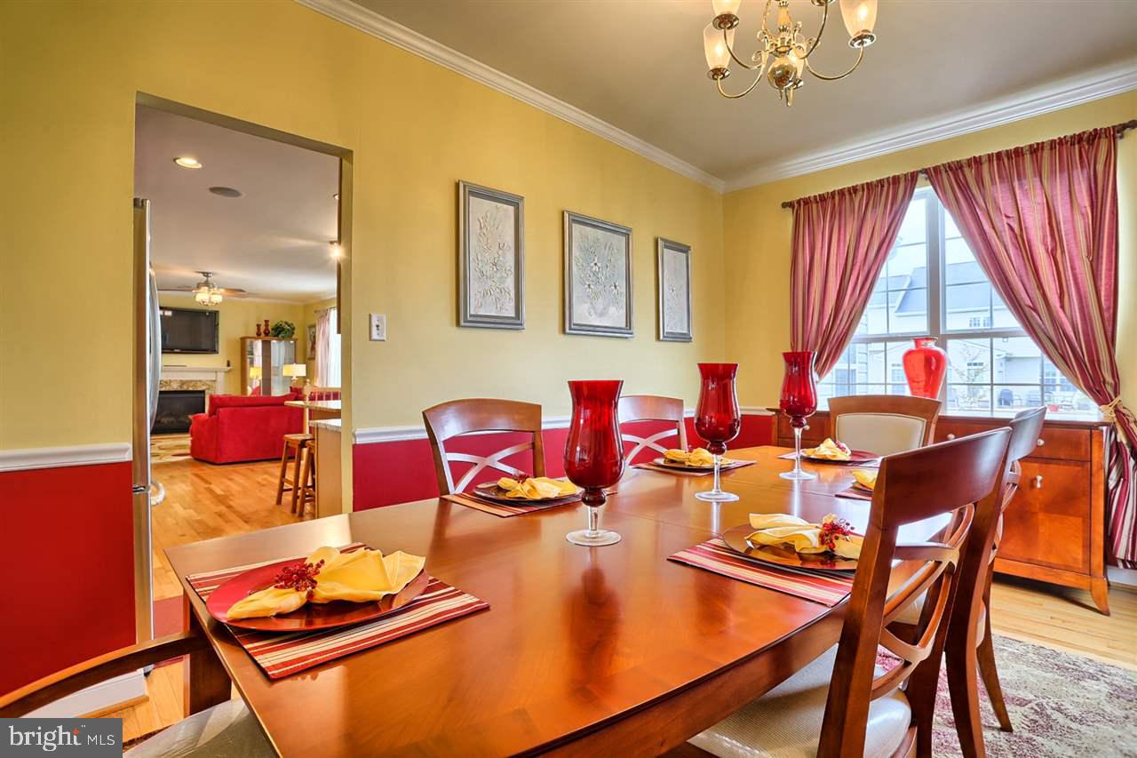 LOGANS RESERVE - Residential