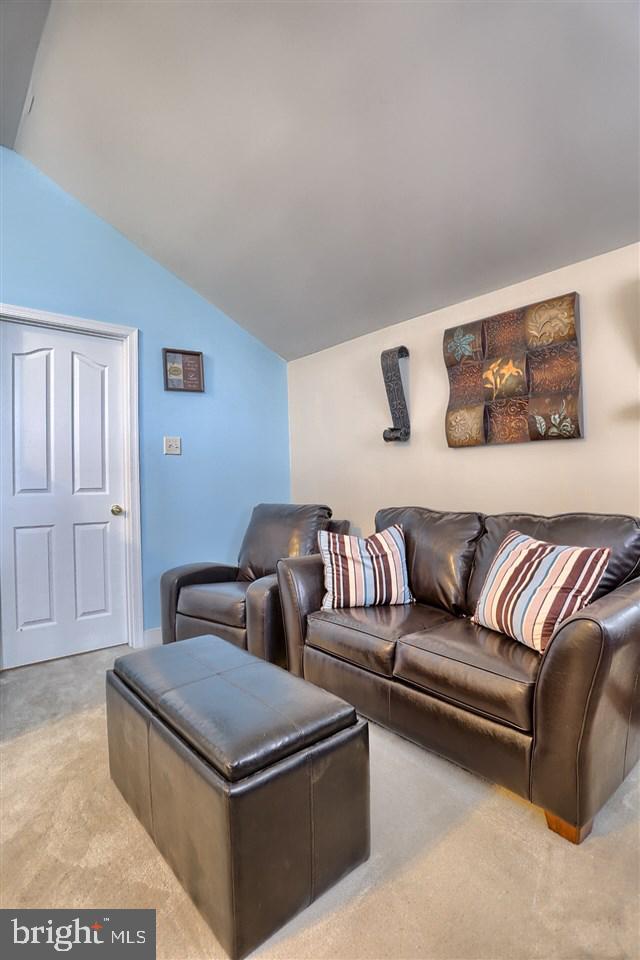 LOGANS RESERVE - Residential