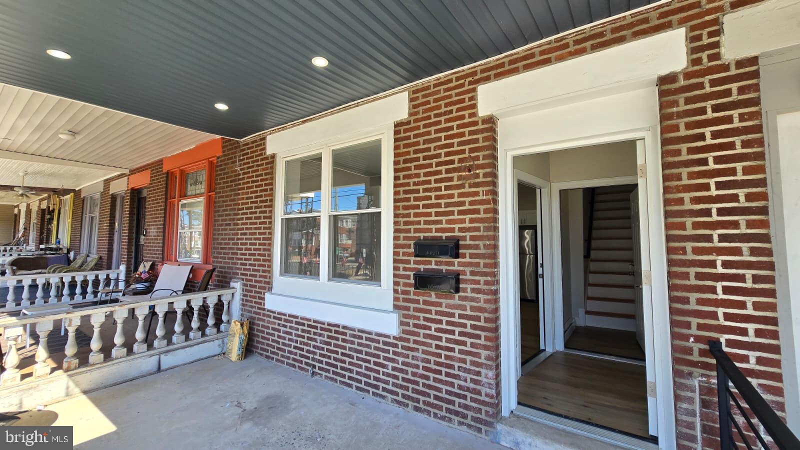 1207 W WYOMING AVENUE 1