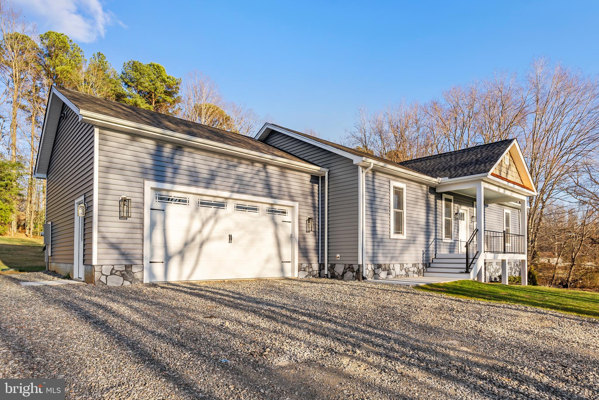 LAKE COUNTRY ESTATES - Residential