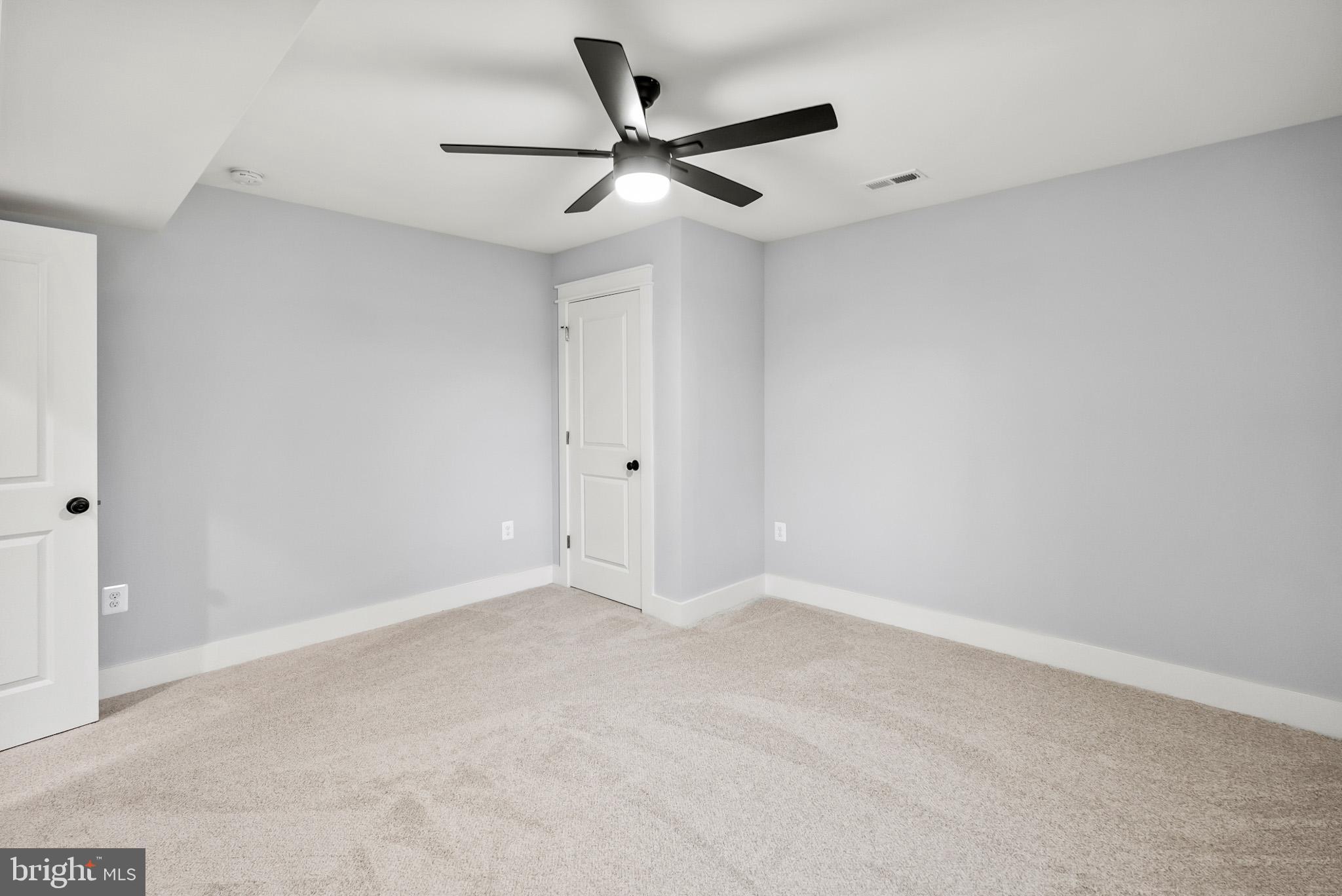 LAKE COUNTRY ESTATES - Residential