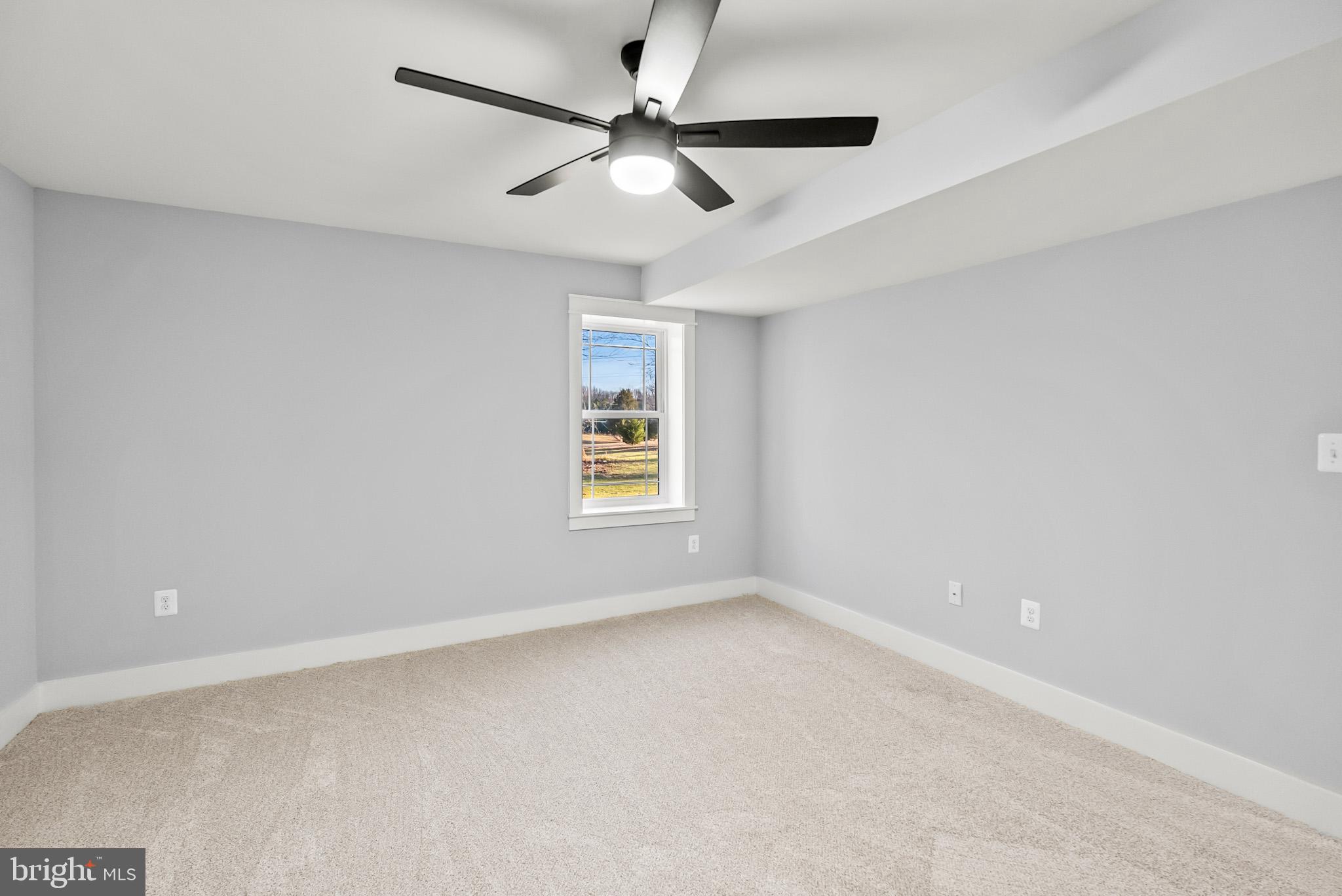 LAKE COUNTRY ESTATES - Residential