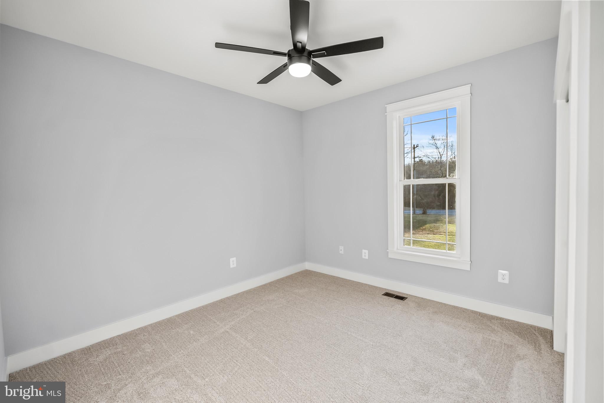 LAKE COUNTRY ESTATES - Residential