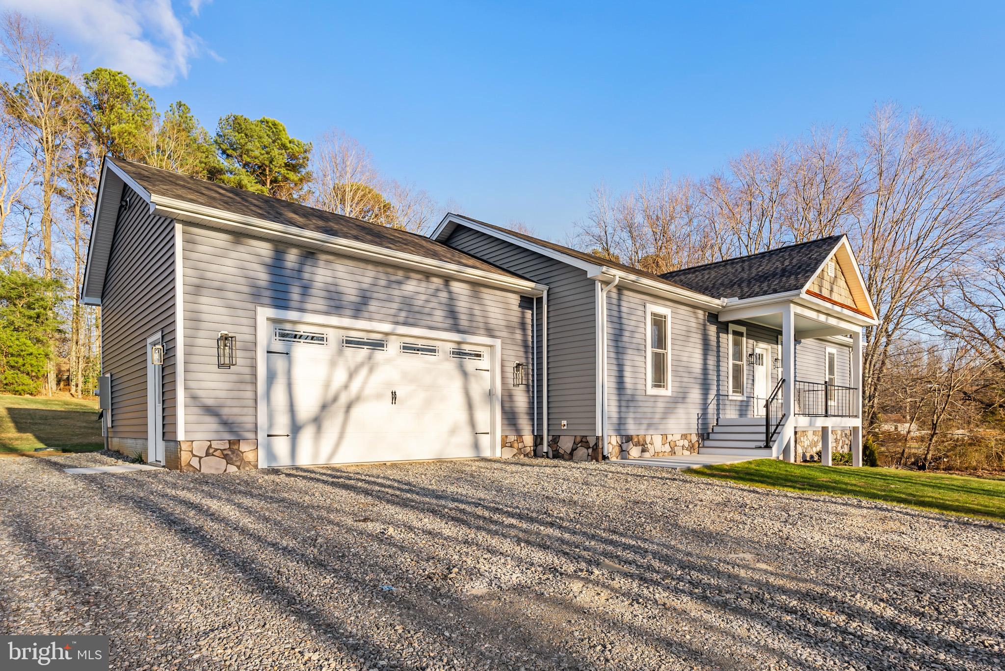 LAKE COUNTRY ESTATES - Residential