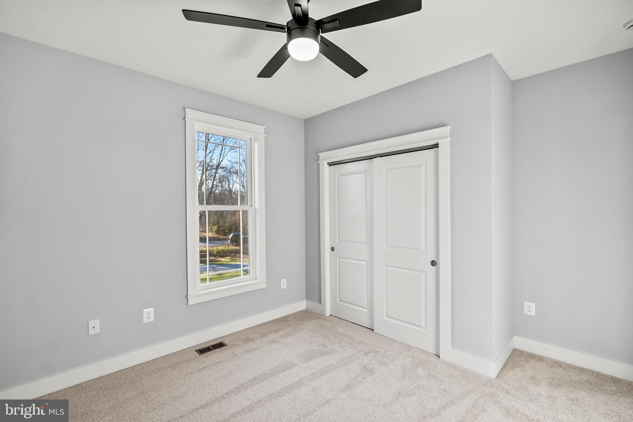 LAKE COUNTRY ESTATES - Residential