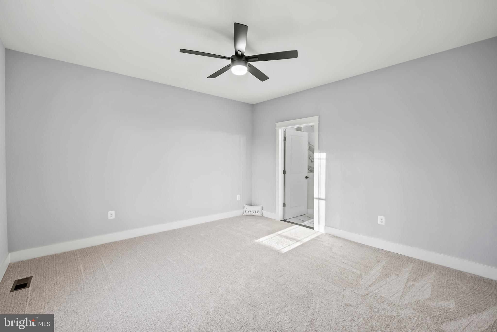 LAKE COUNTRY ESTATES - Residential