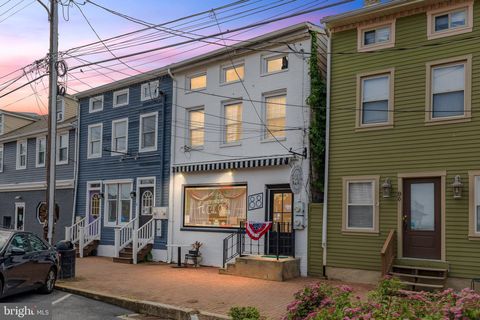 Photo of 88 Clinton Street, DELAWARE CITY, DE 19706 (MLS # DENC2103950)