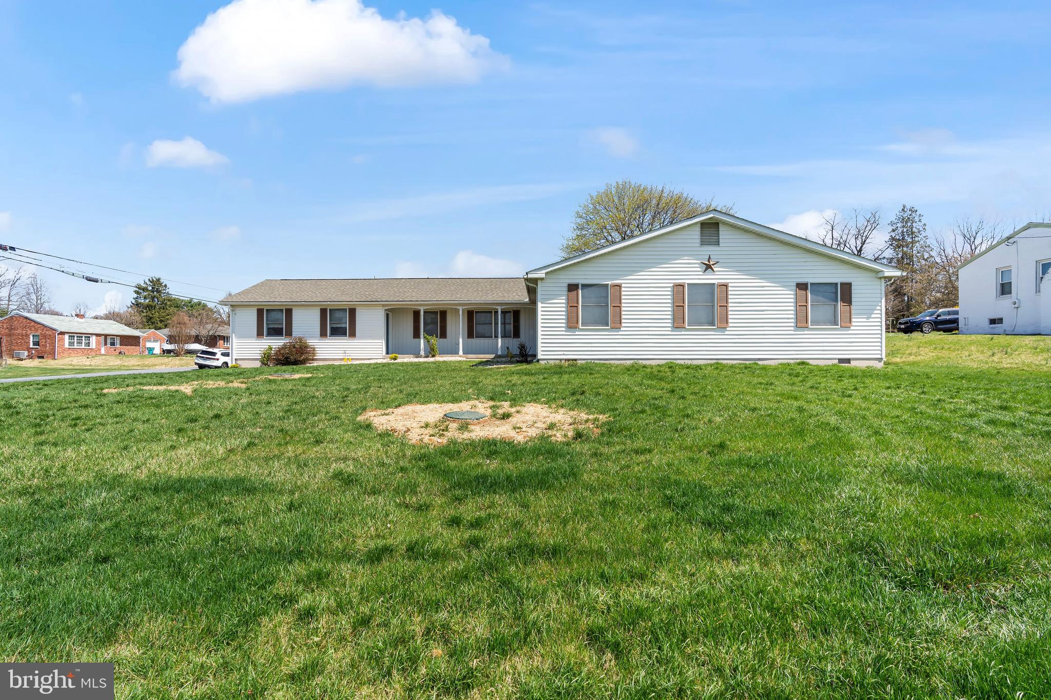 HAGERSTOWN - Residential