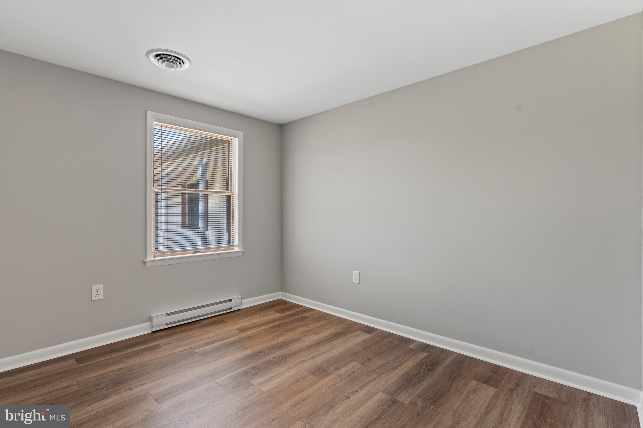 HAGERSTOWN - Residential