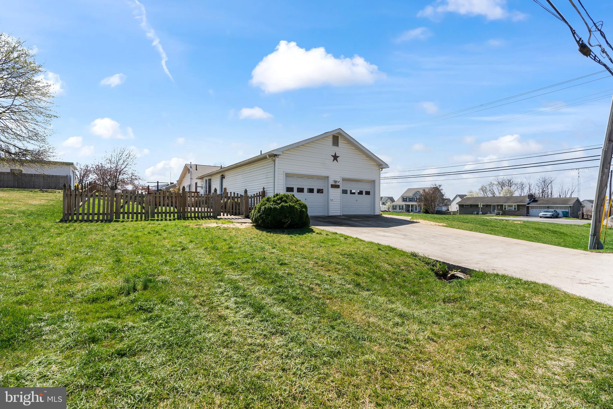 HAGERSTOWN - Residential