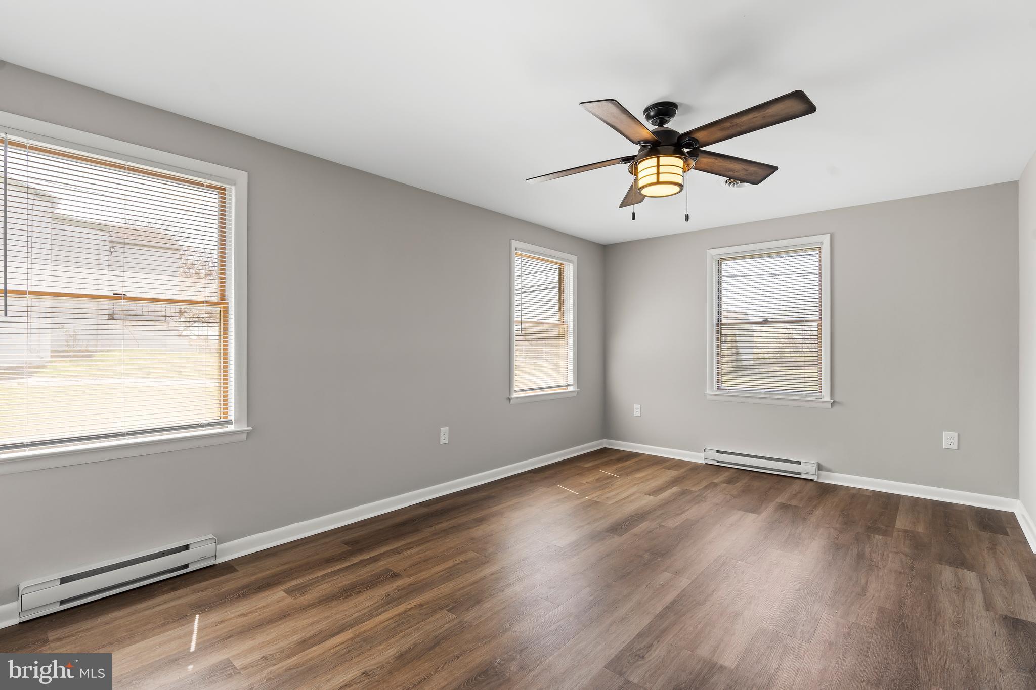 HAGERSTOWN - Residential