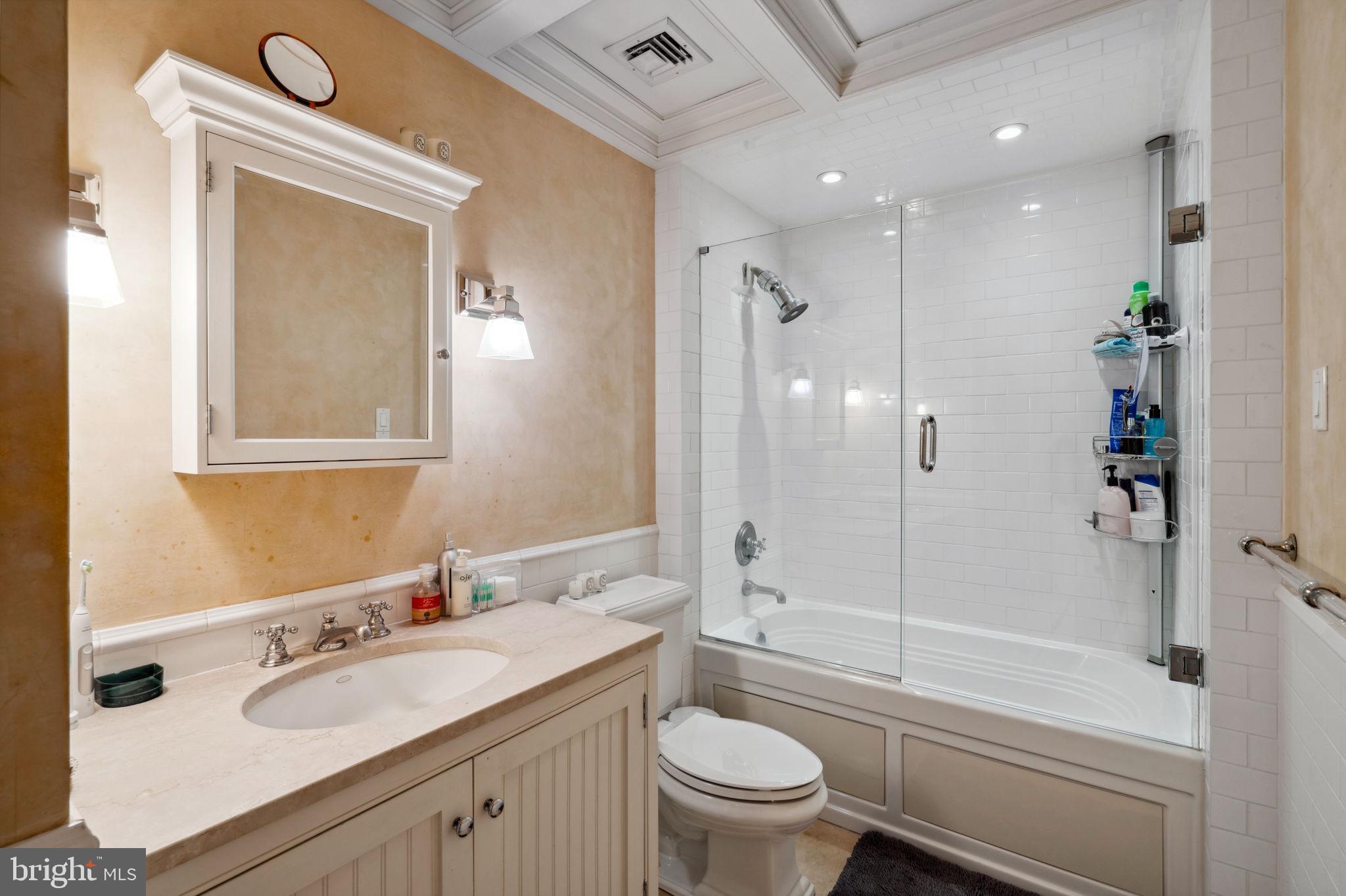 RITTENHOUSE SQUARE - Residential Lease