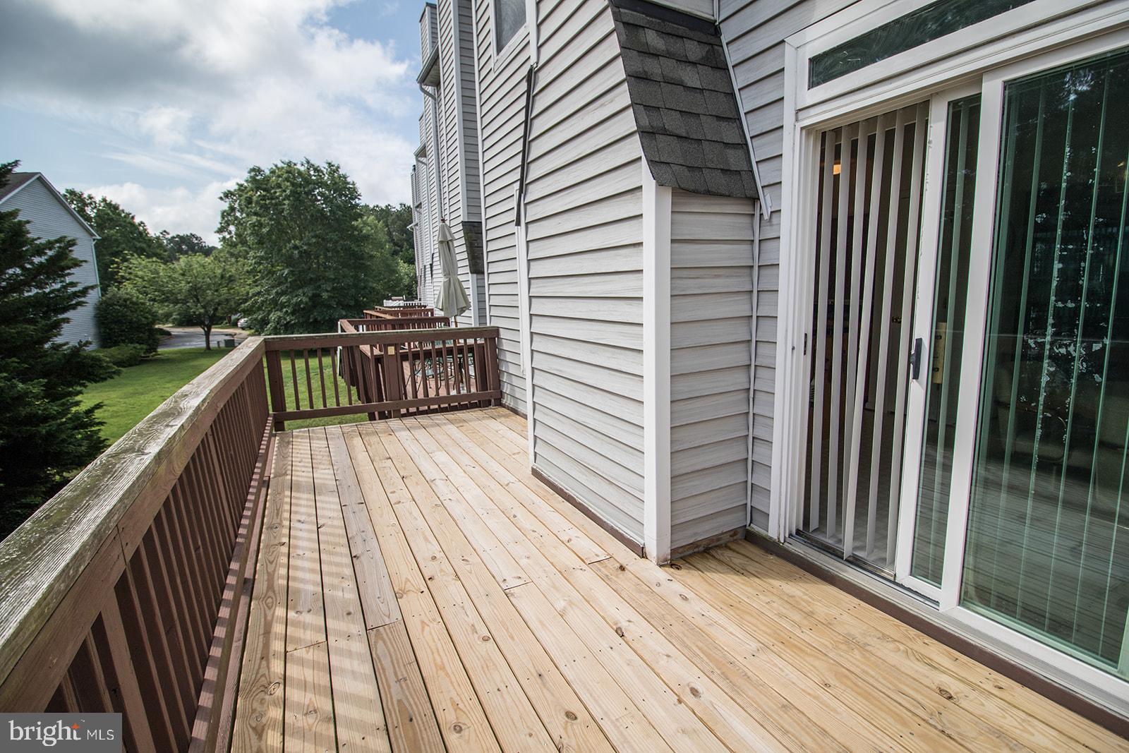 VILLAS ON WATERS EDGE - Residential