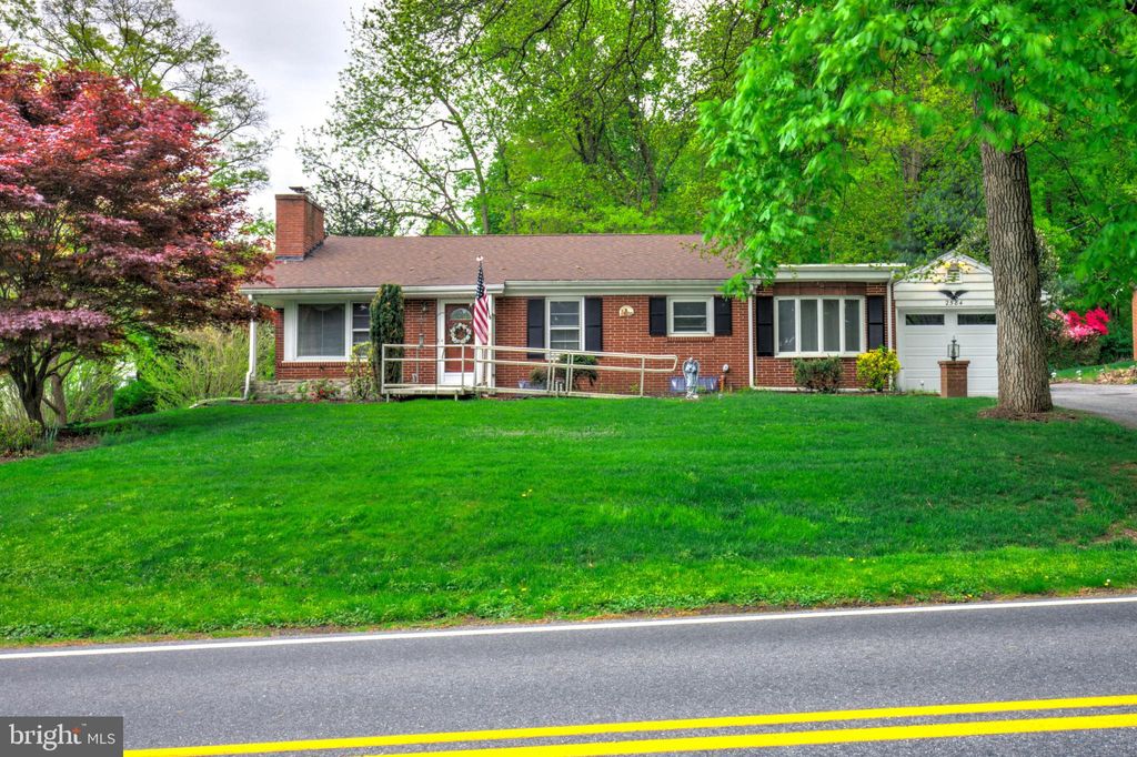 Photo of 2584 Spring Valley Road, LANCASTER, PA 17601 (MLS # PALA2087148)