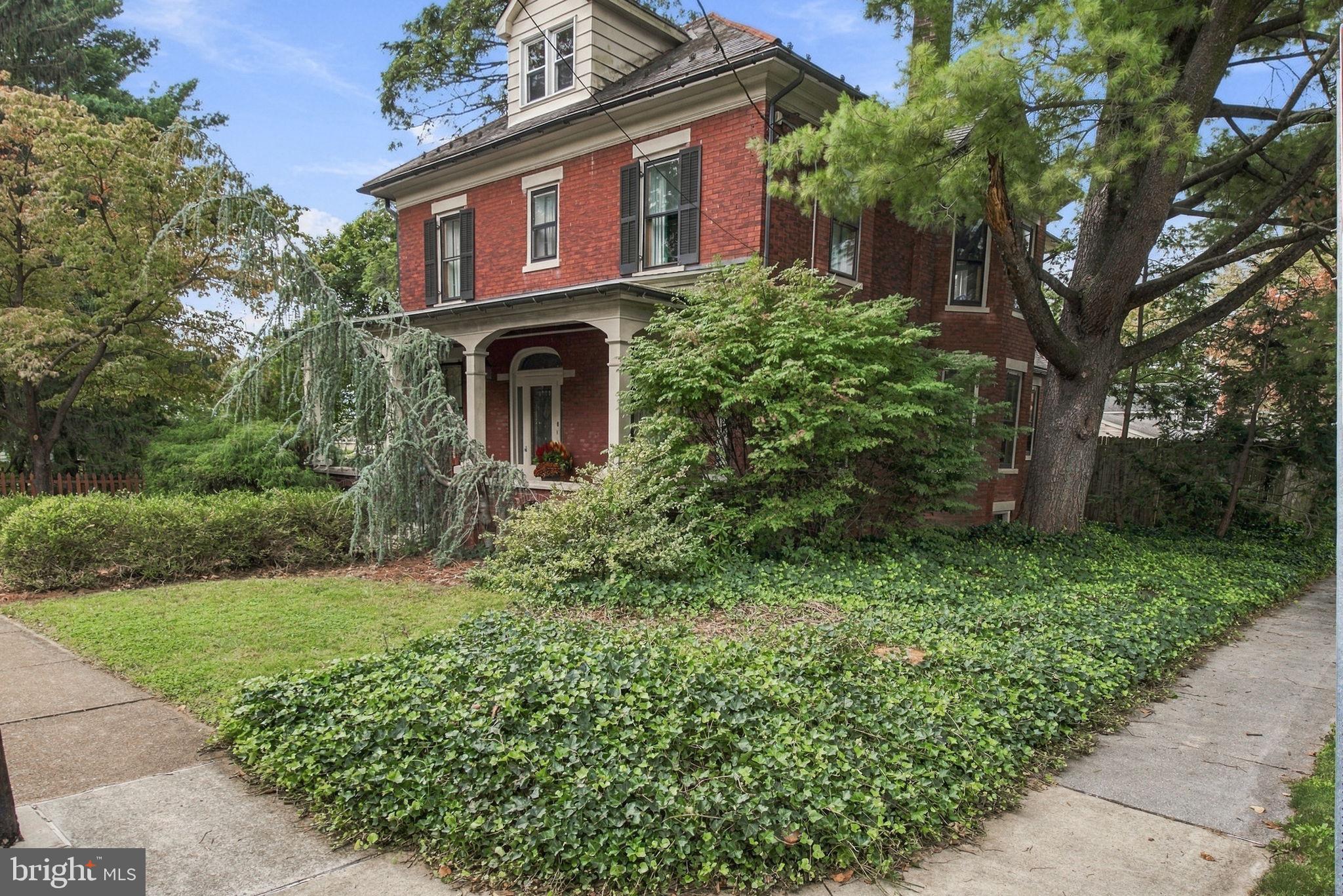 422 N HANOVER STREET