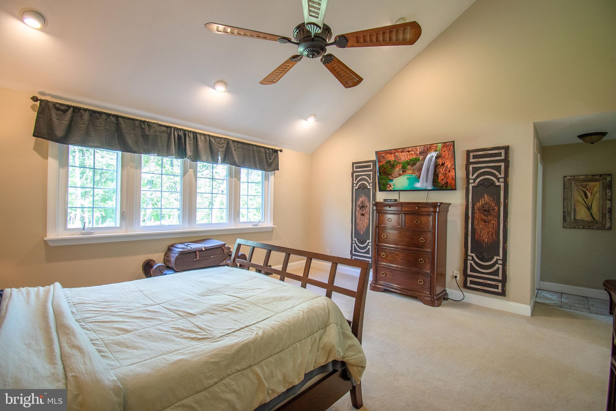 WOOD HILL FARMS - Residential