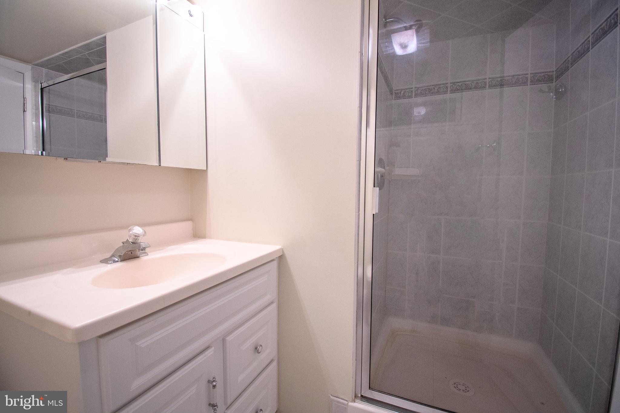 WOOD HILL FARMS - Residential