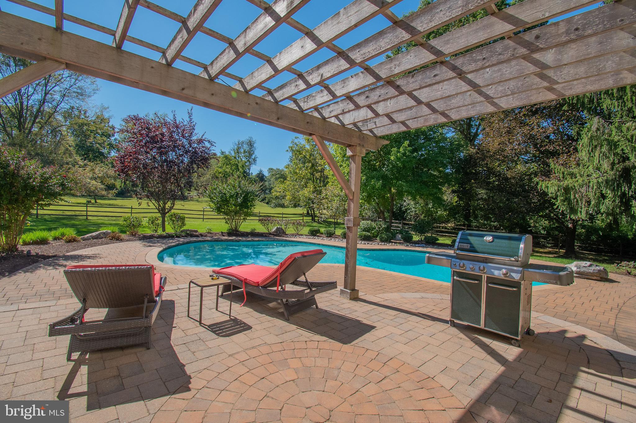 WOOD HILL FARMS - Residential