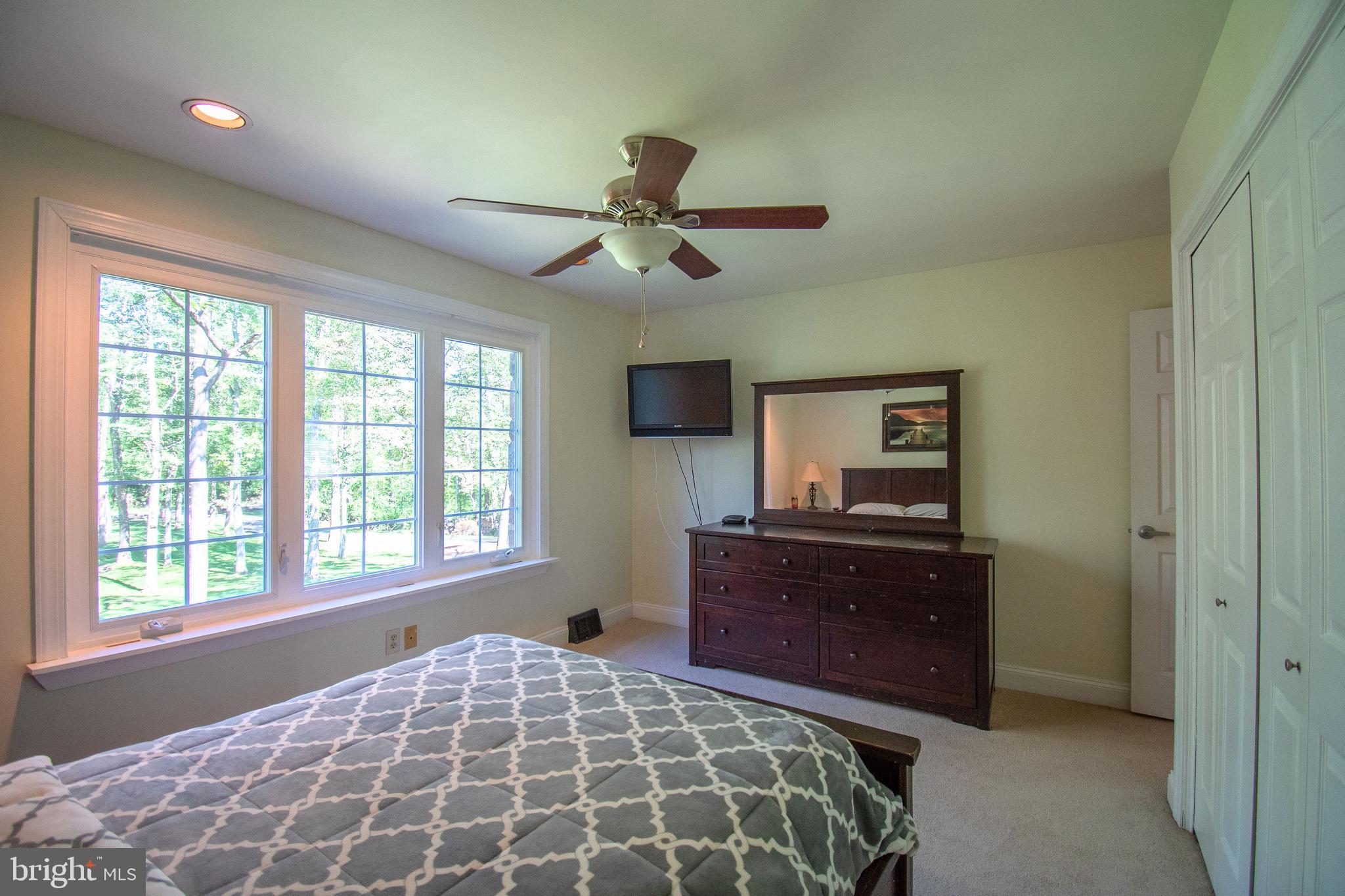 WOOD HILL FARMS - Residential