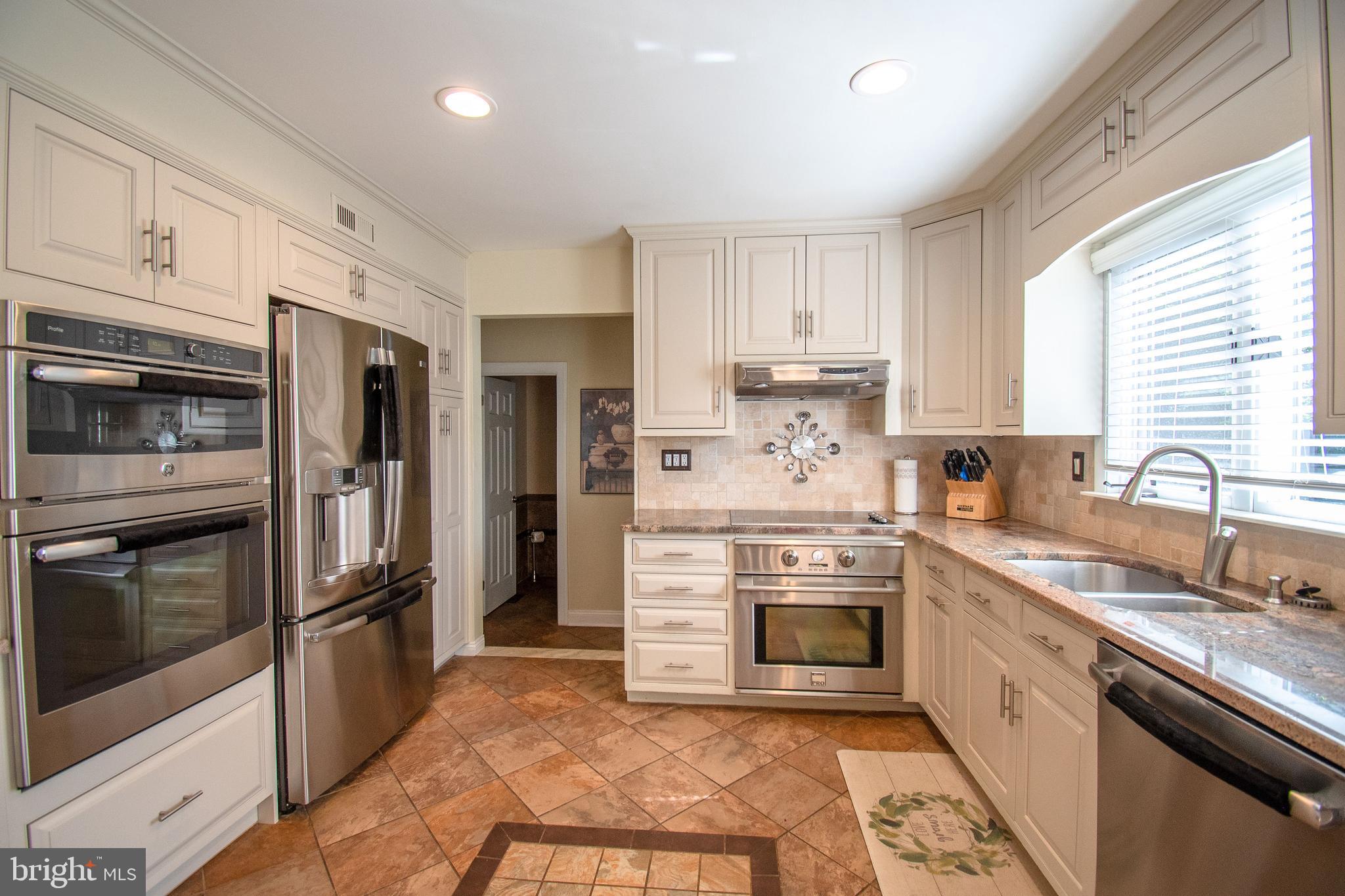 WOOD HILL FARMS - Residential