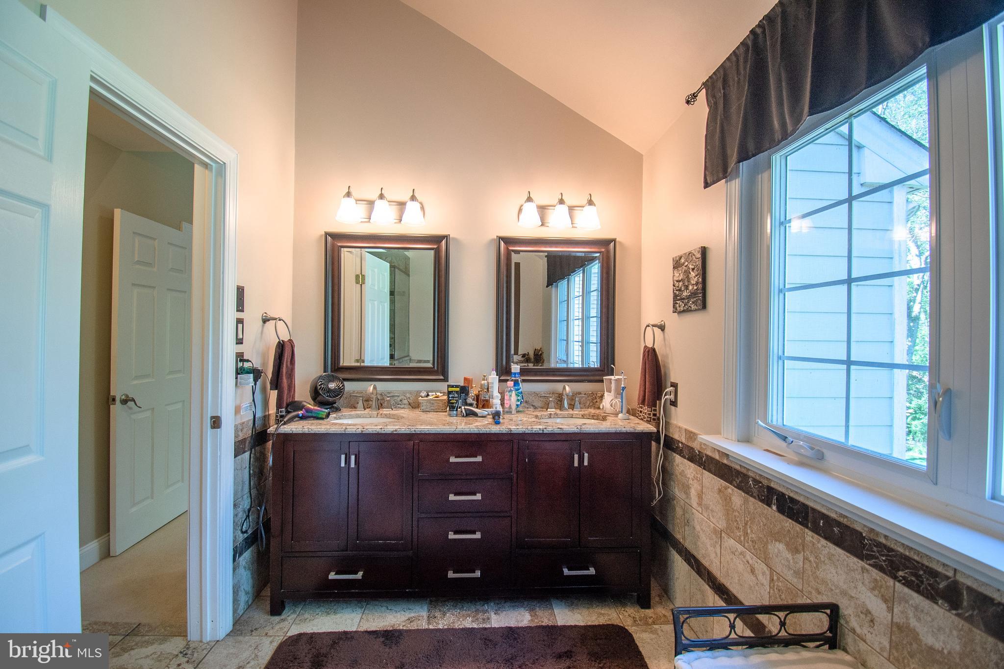 WOOD HILL FARMS - Residential