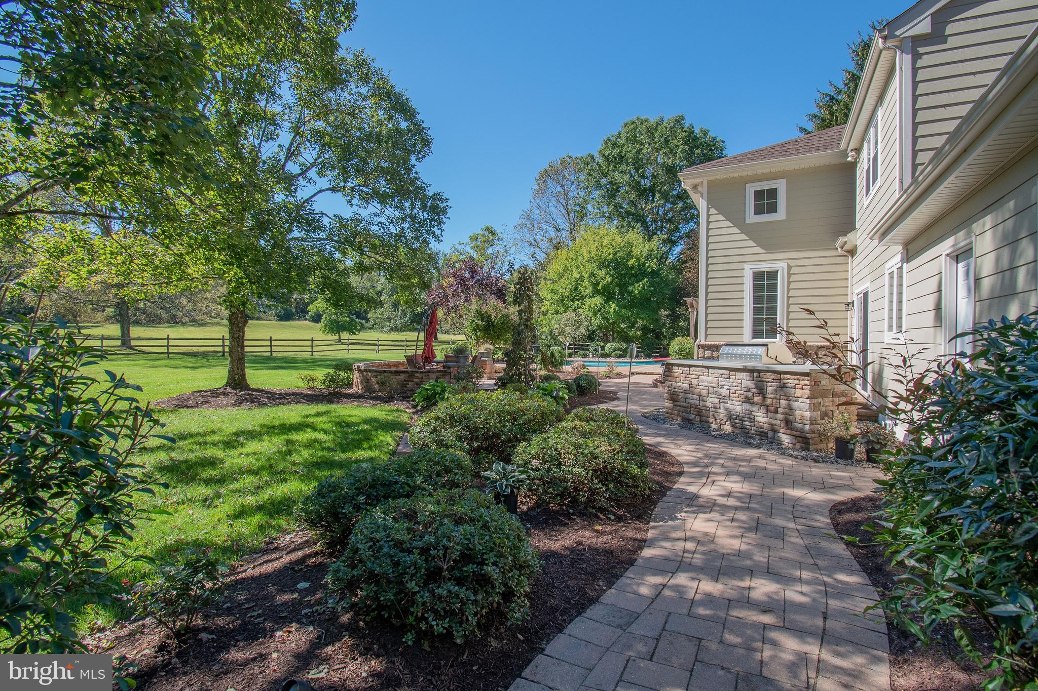 WOOD HILL FARMS - Residential