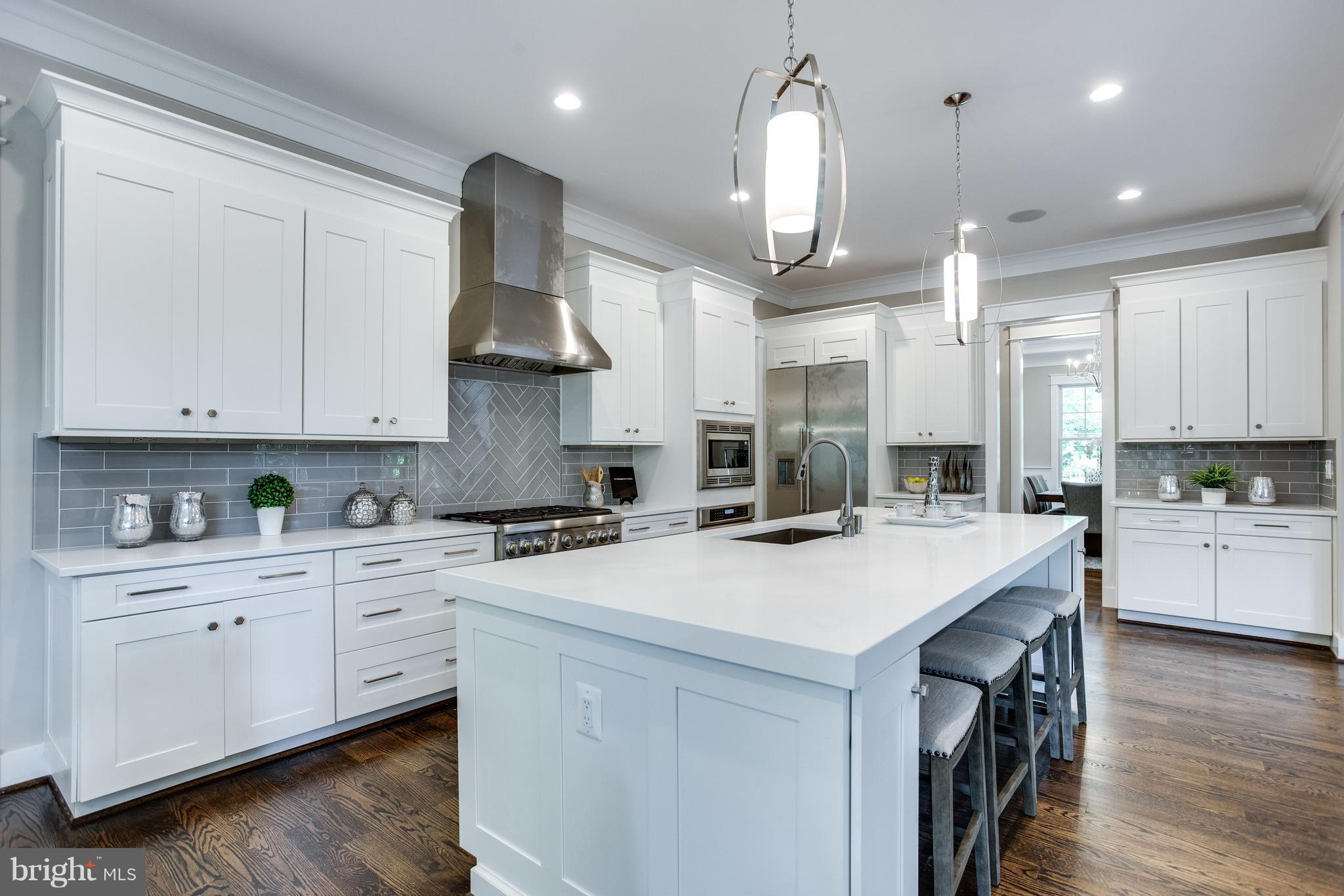 WOODHAVEN - Residential