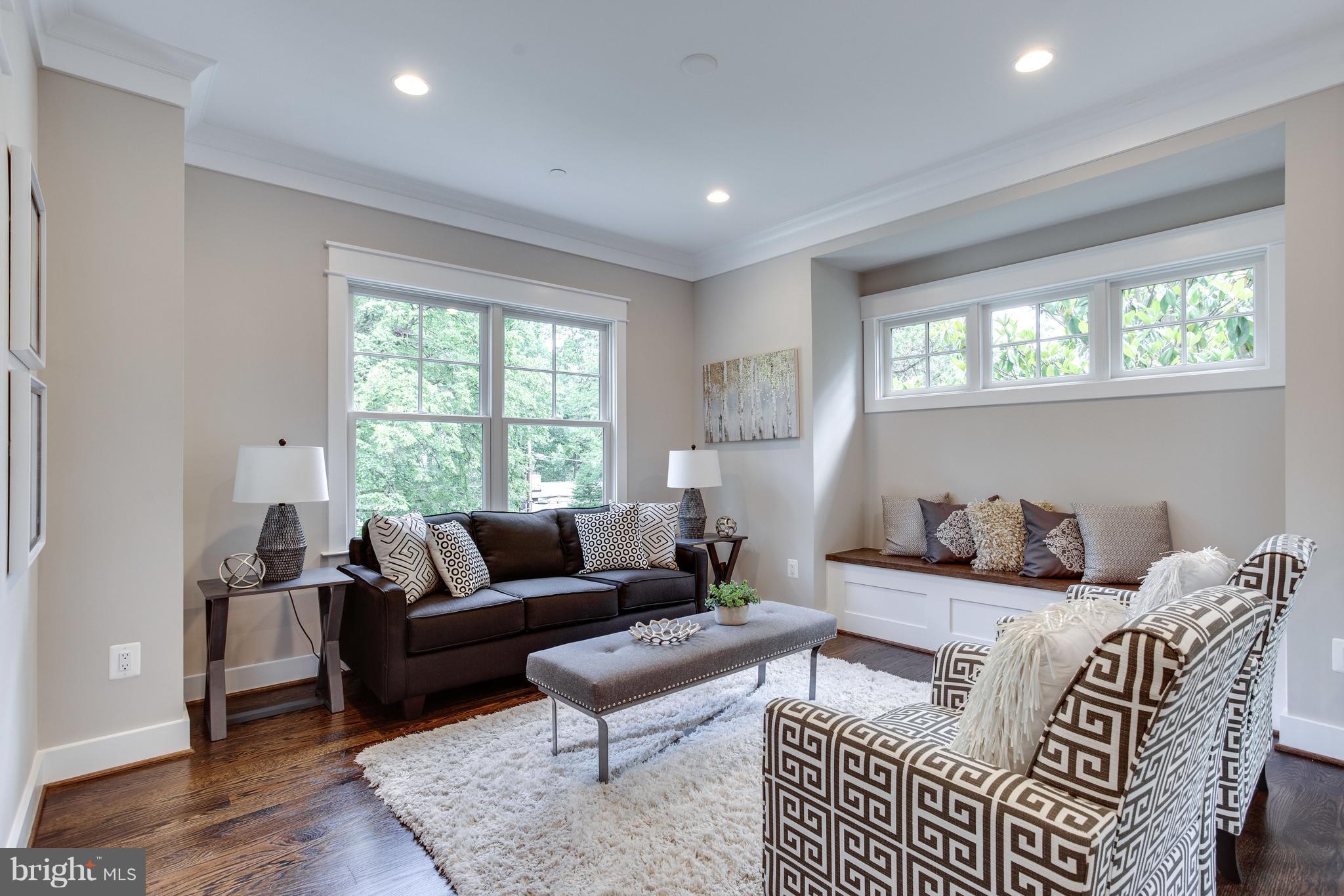 WOODHAVEN - Residential