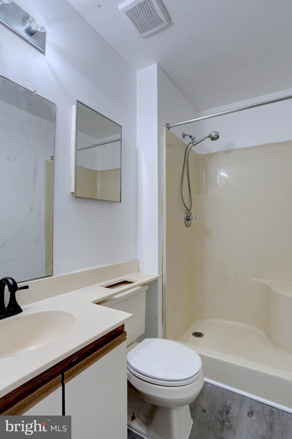 ASHLAR HILL - Residential