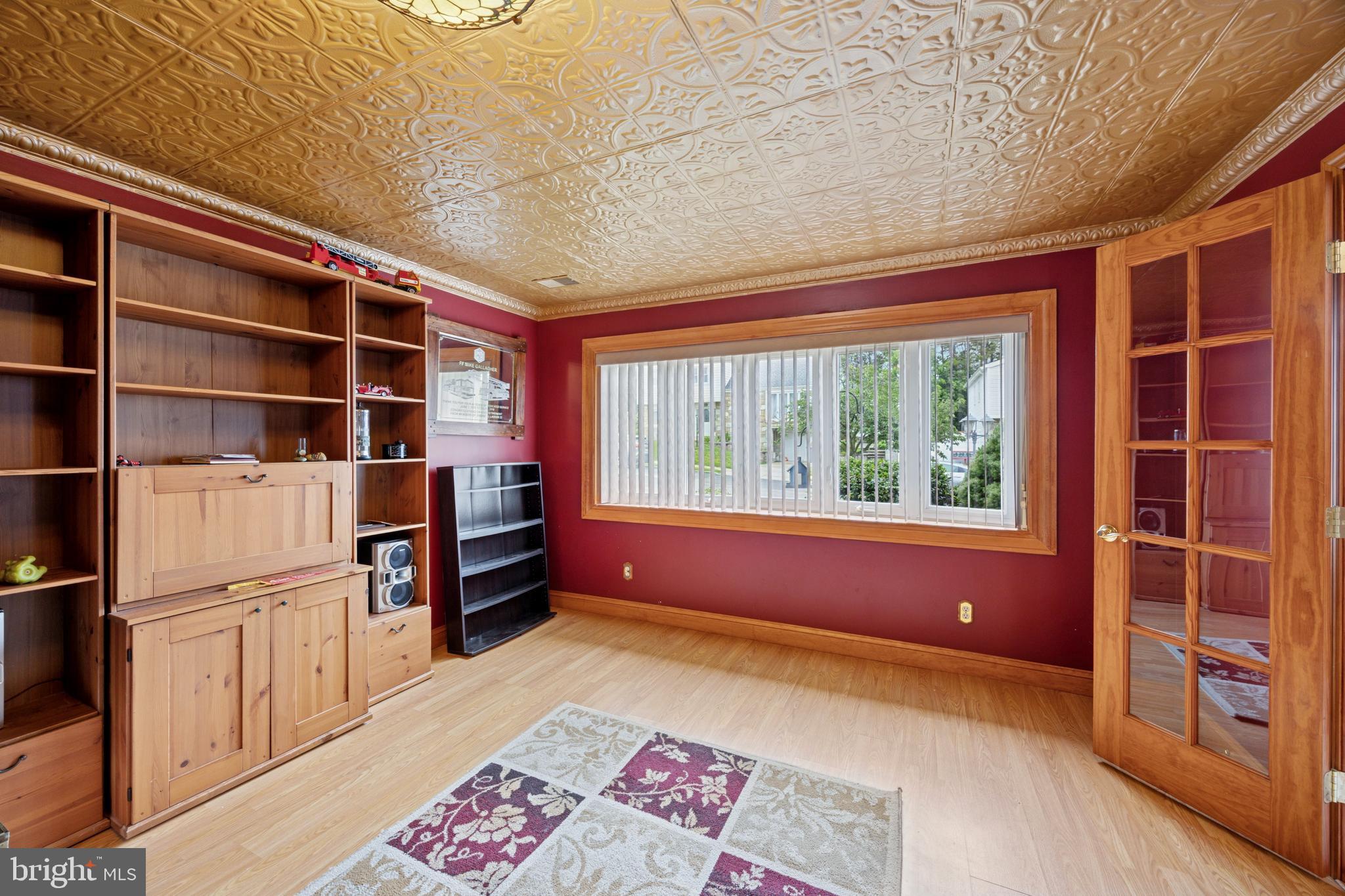 PINE VALLEY - Residential