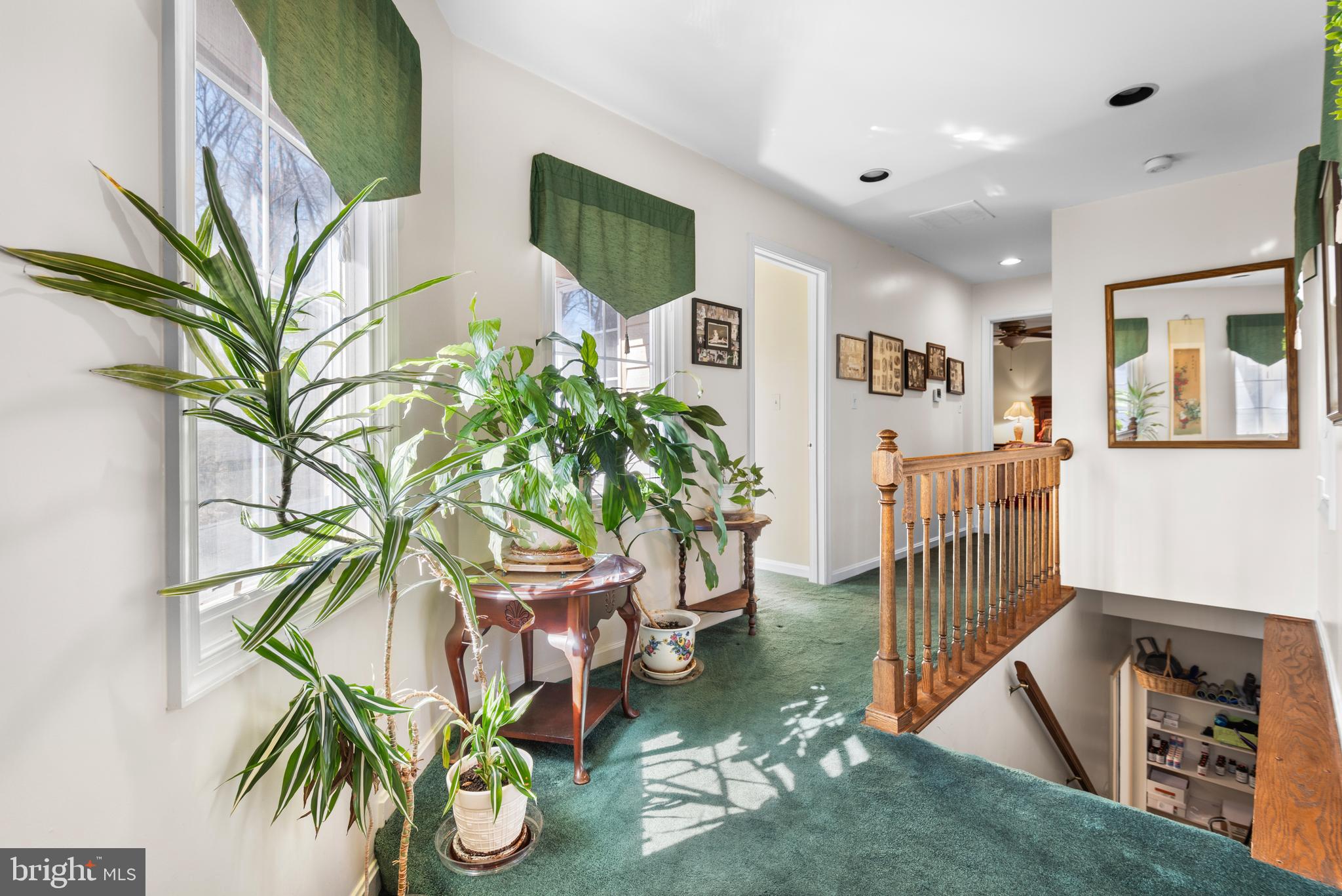 OLNEY - Commercial Sale