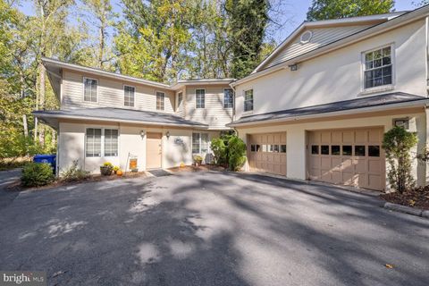 Photo of 2701 Olney Sandy Spring Road, OLNEY, MD 20832 (MLS # MDMC2172932)