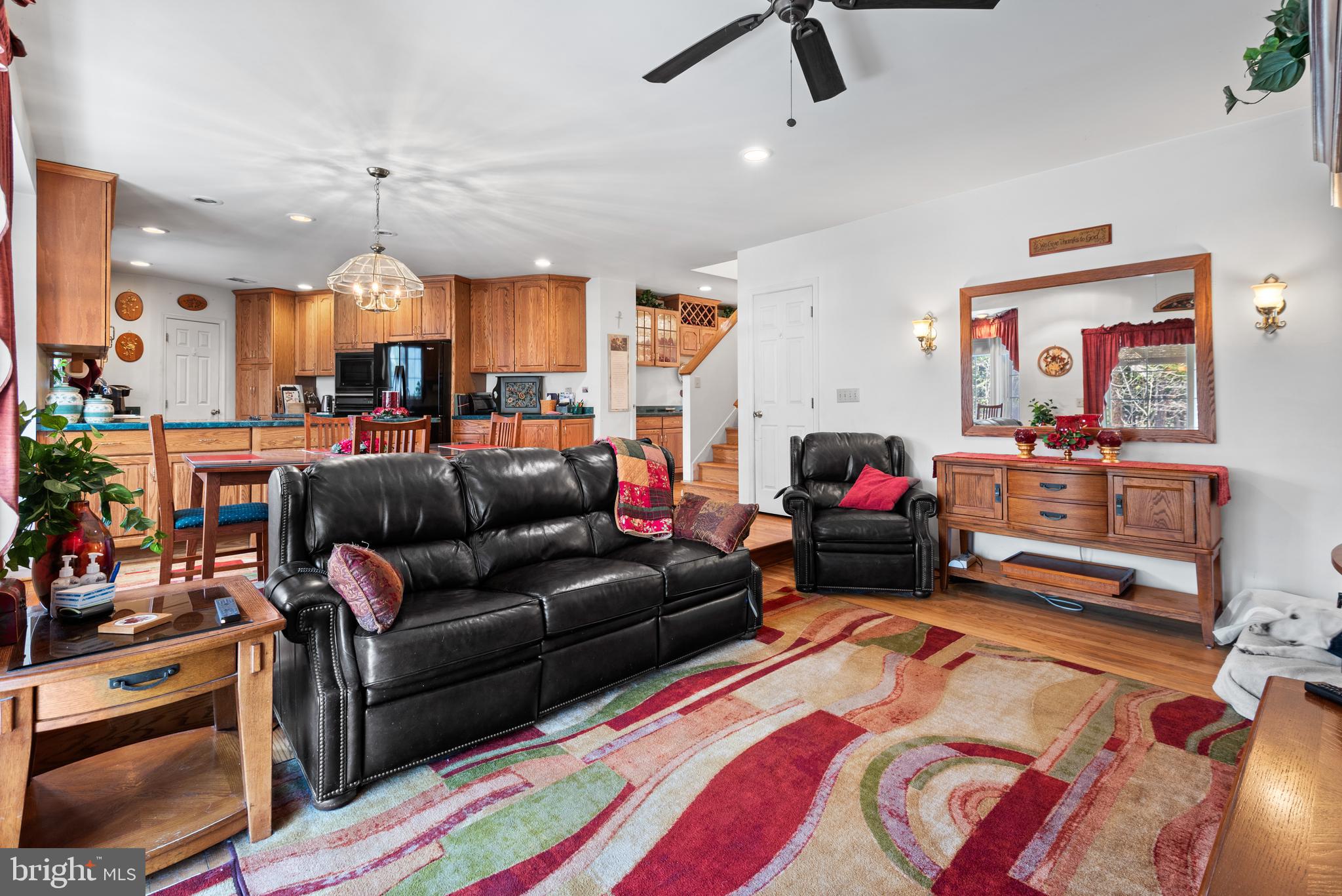 OLNEY - Commercial Sale