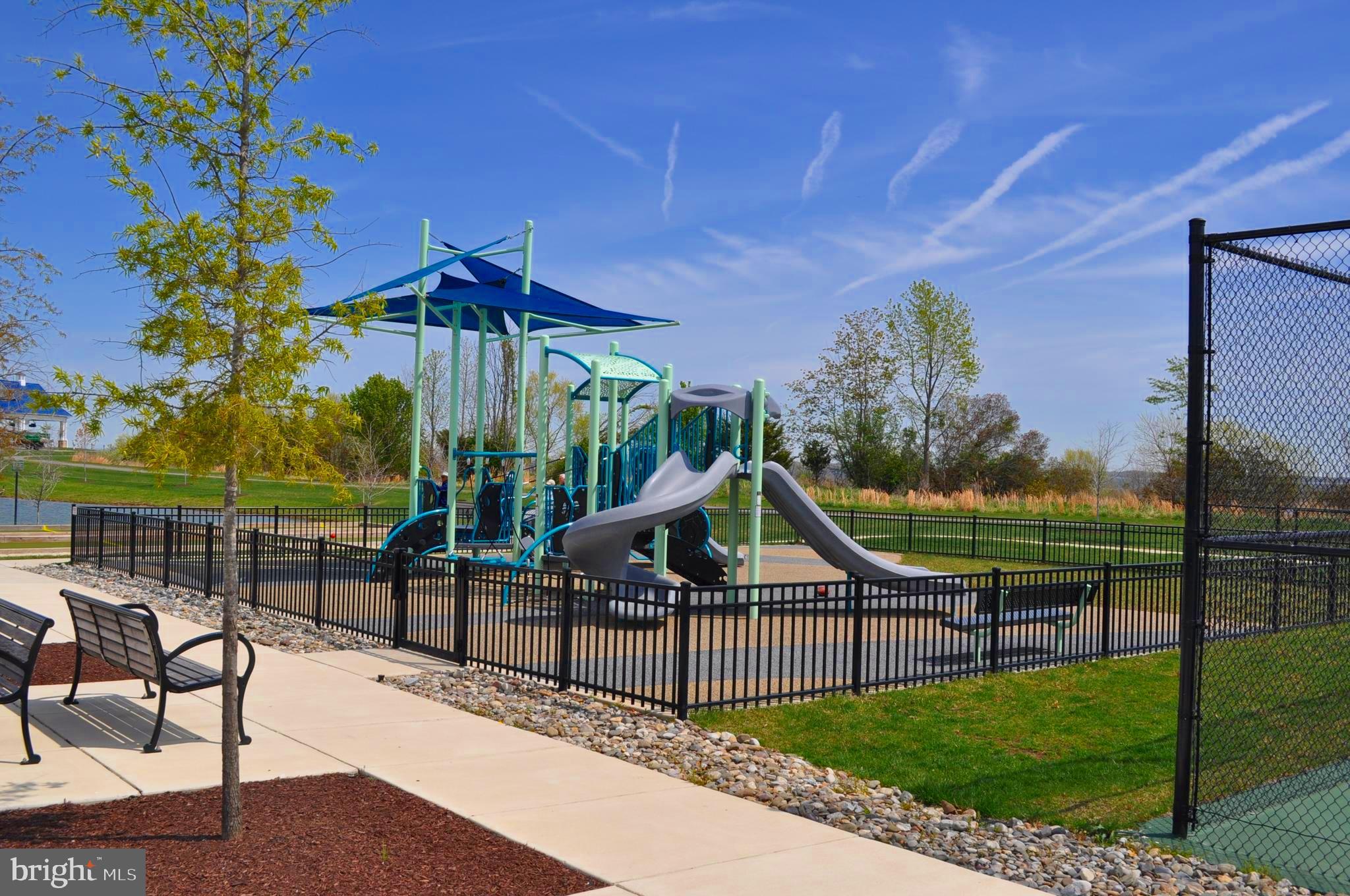 FOUR SEASONS AT KENT ISLAND - Residential Lease