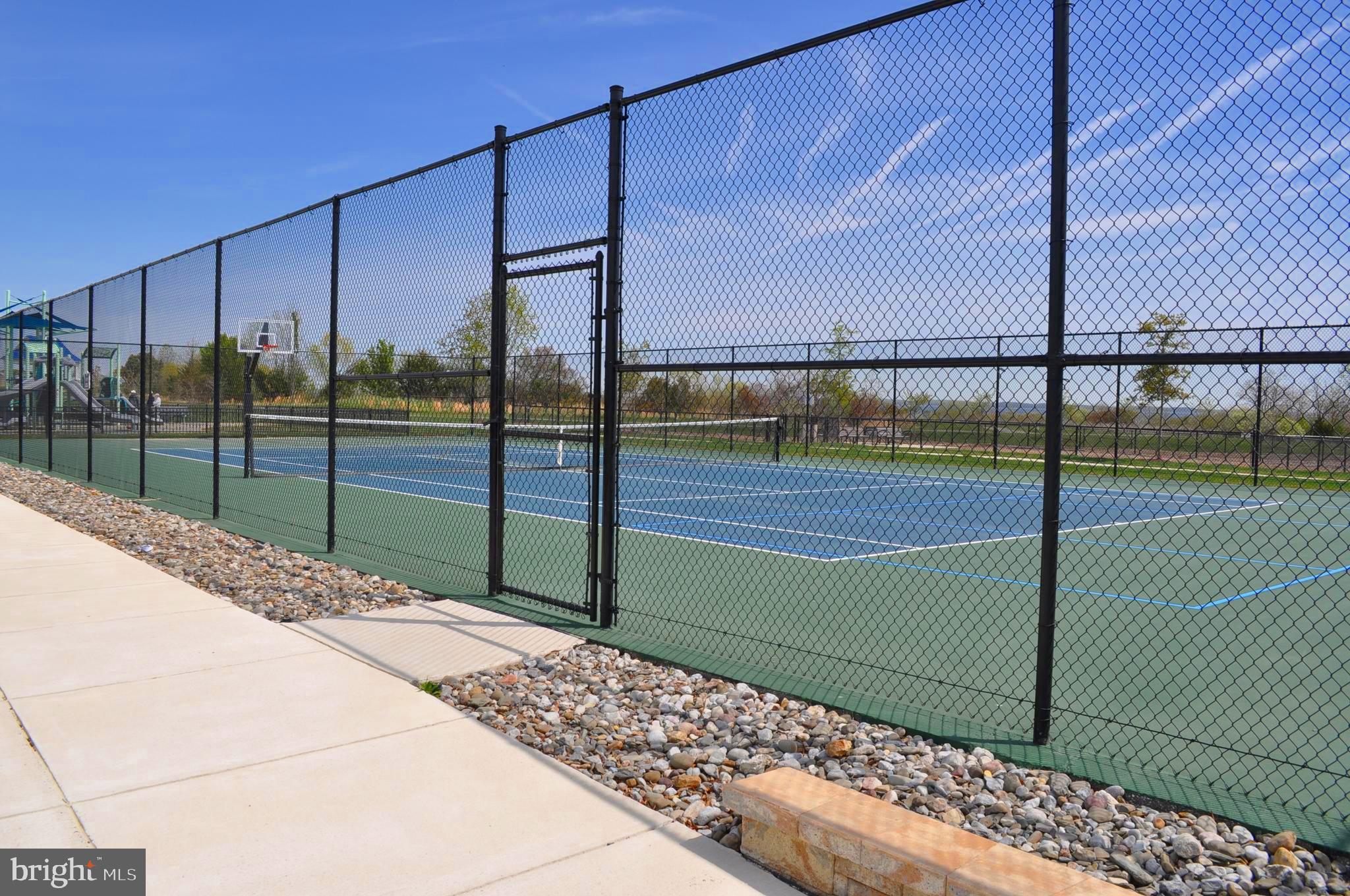 FOUR SEASONS AT KENT ISLAND - Residential Lease