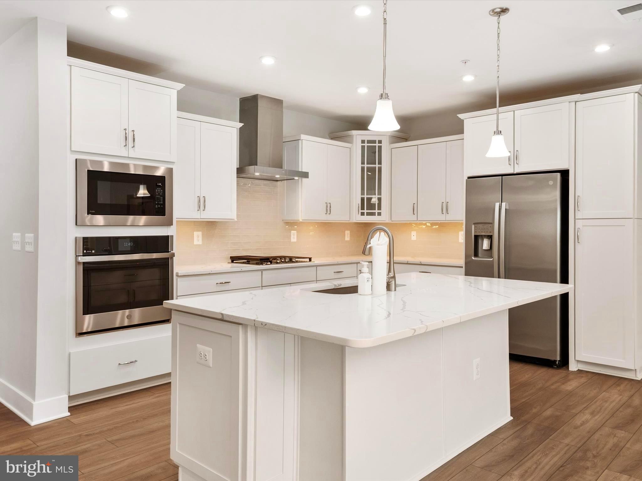 FOUR SEASONS AT KENT ISLAND - Residential Lease