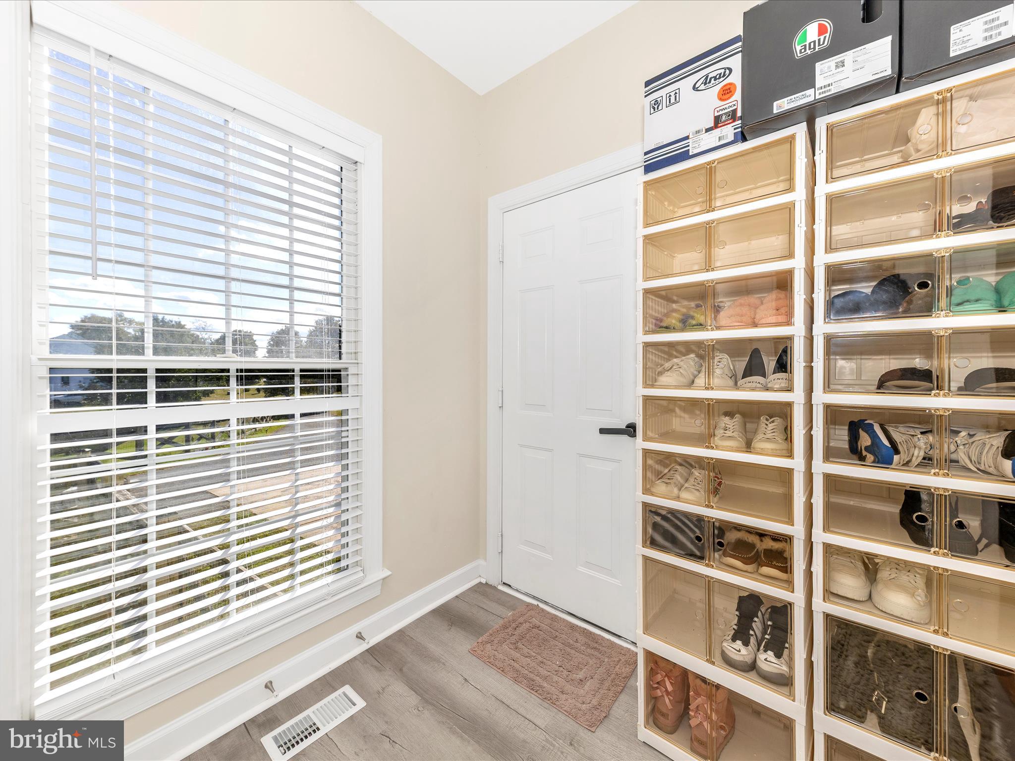 SUNSHINE ACRES - Residential