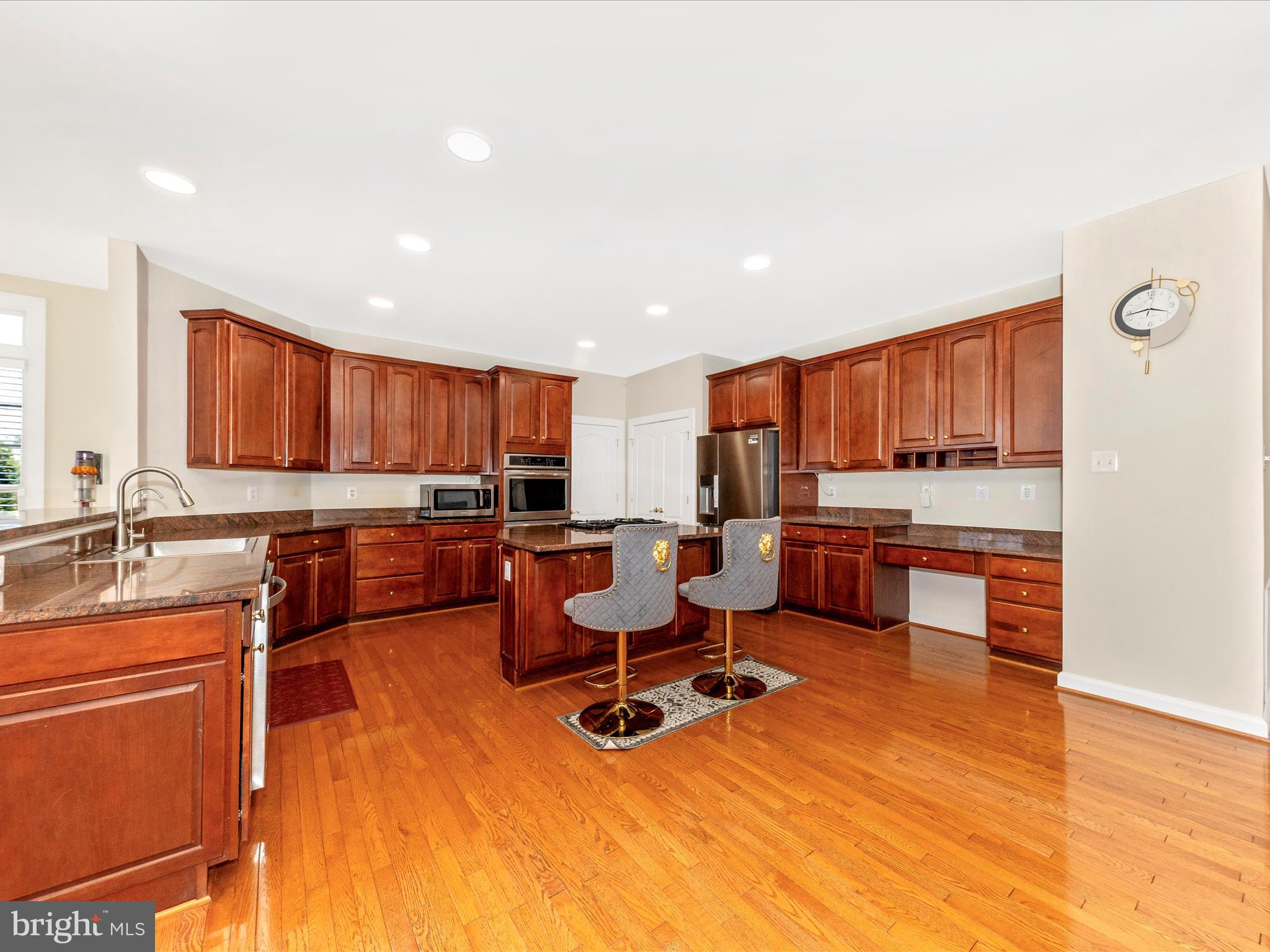 SUNSHINE ACRES - Residential