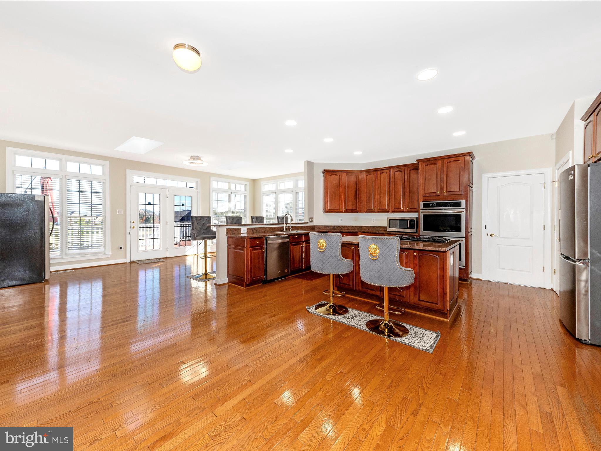 SUNSHINE ACRES - Residential