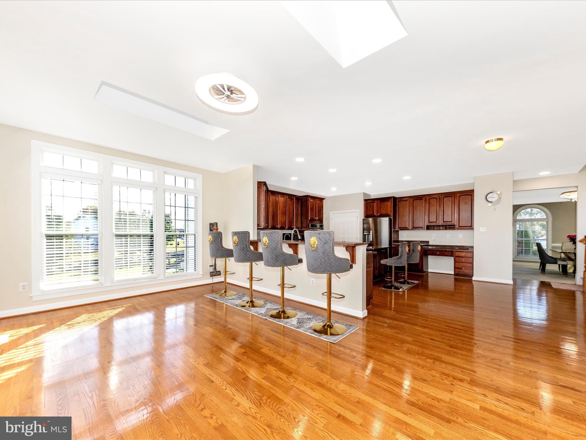 SUNSHINE ACRES - Residential