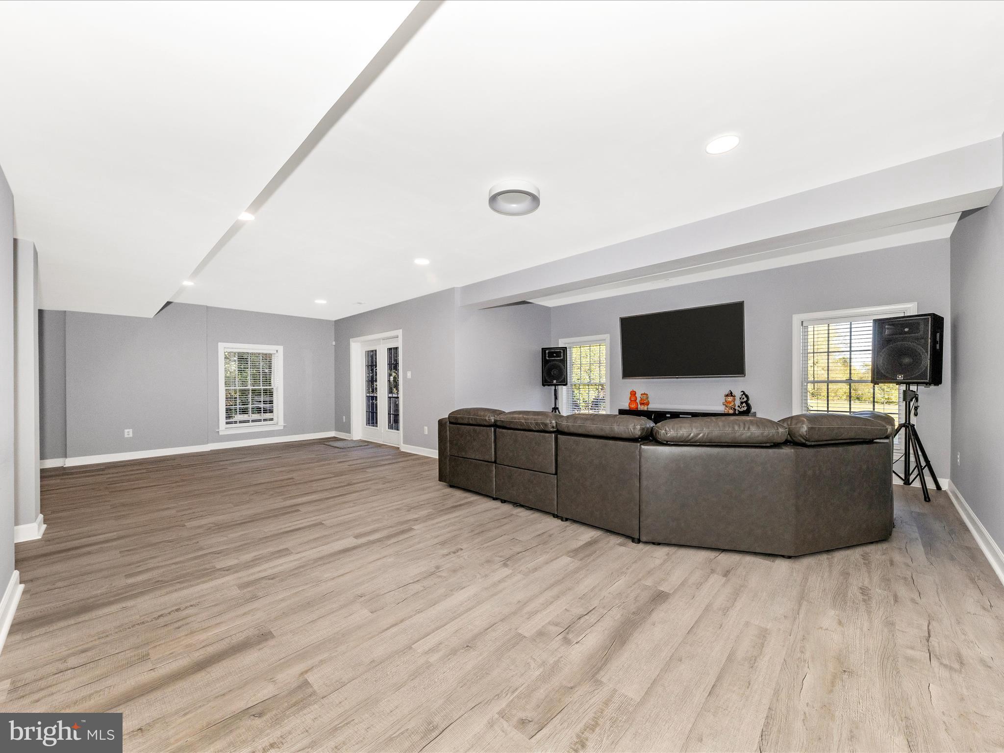 SUNSHINE ACRES - Residential