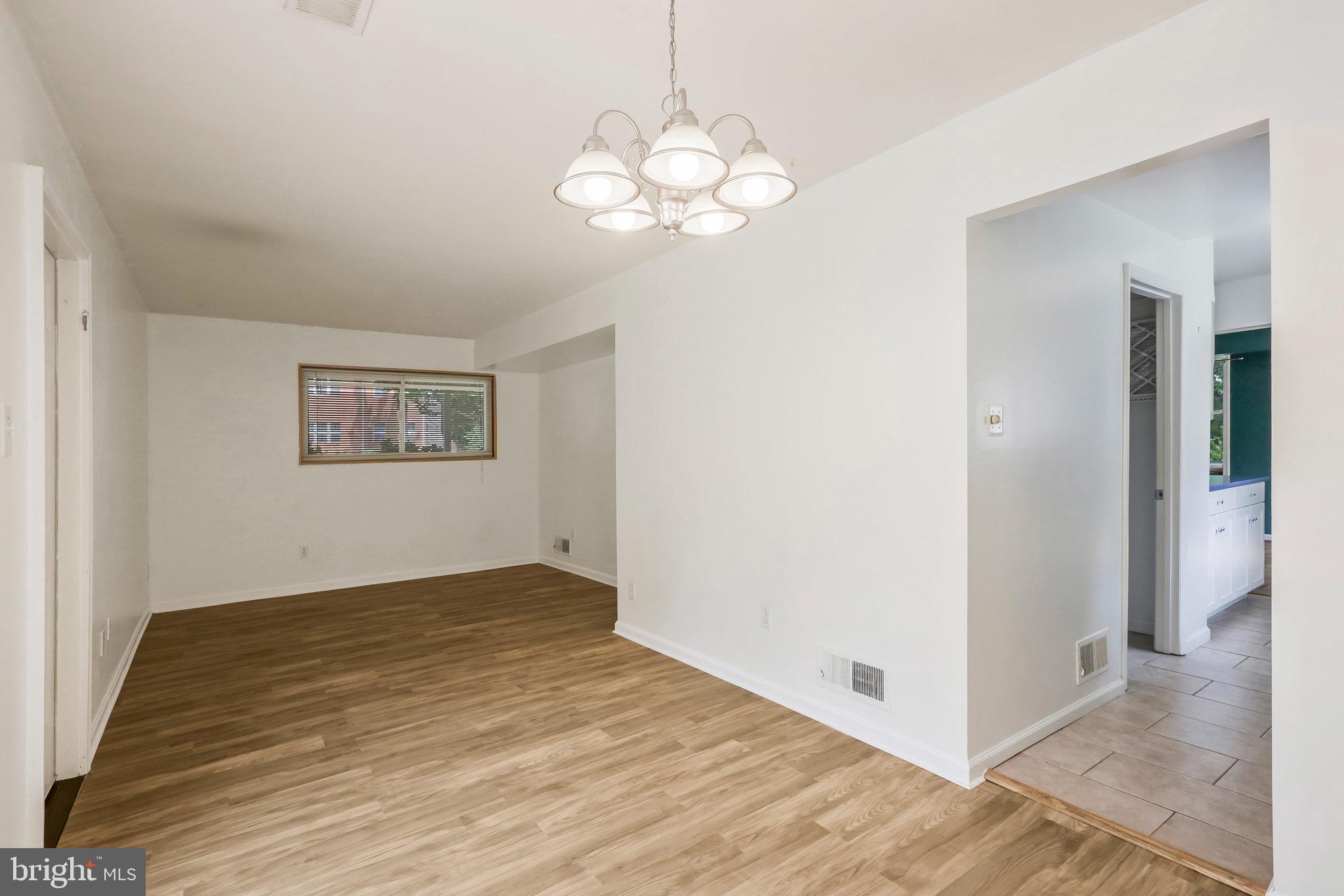 KINGS PARK - Residential Lease