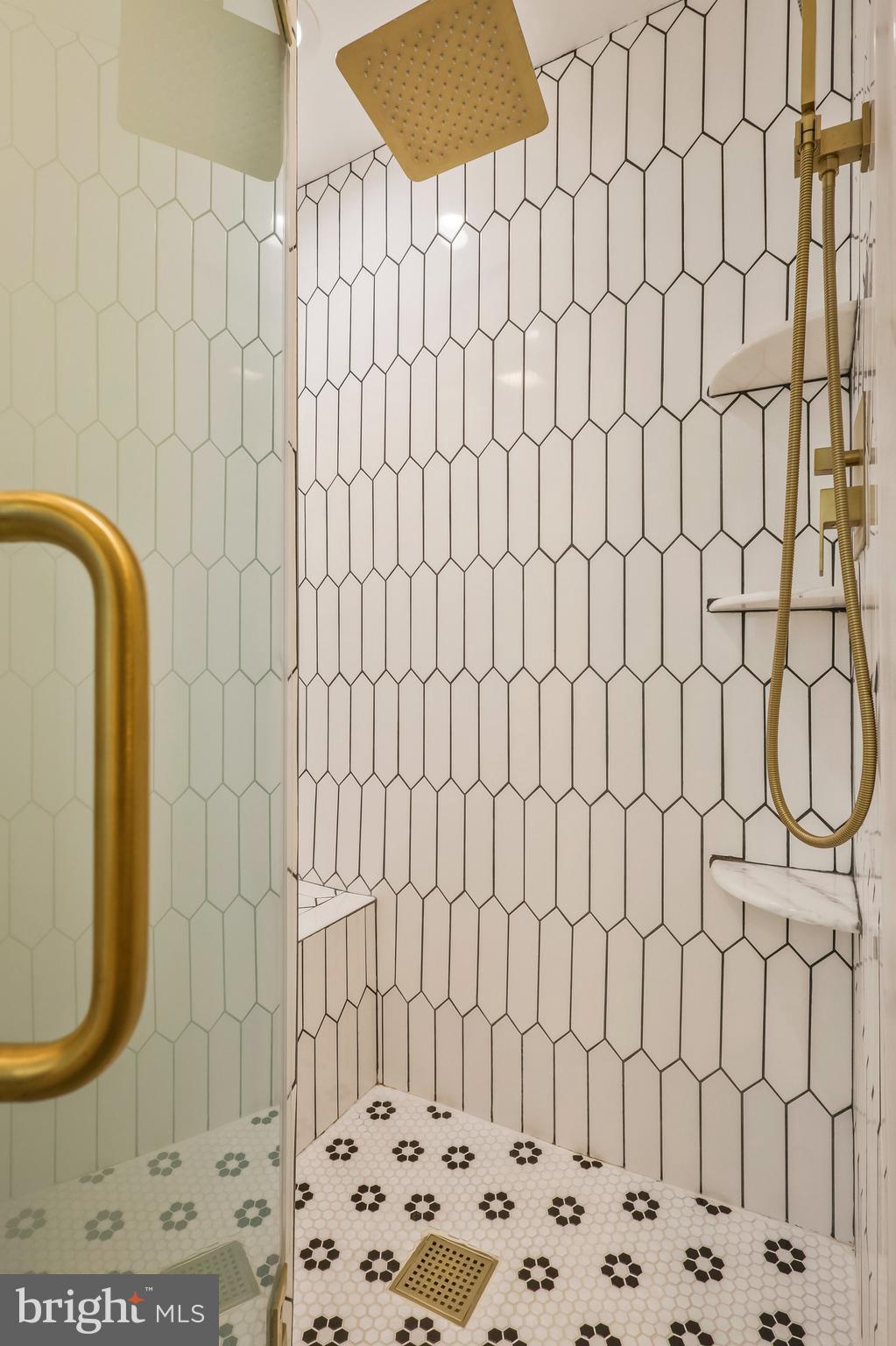 KINGS PARK - Residential Lease