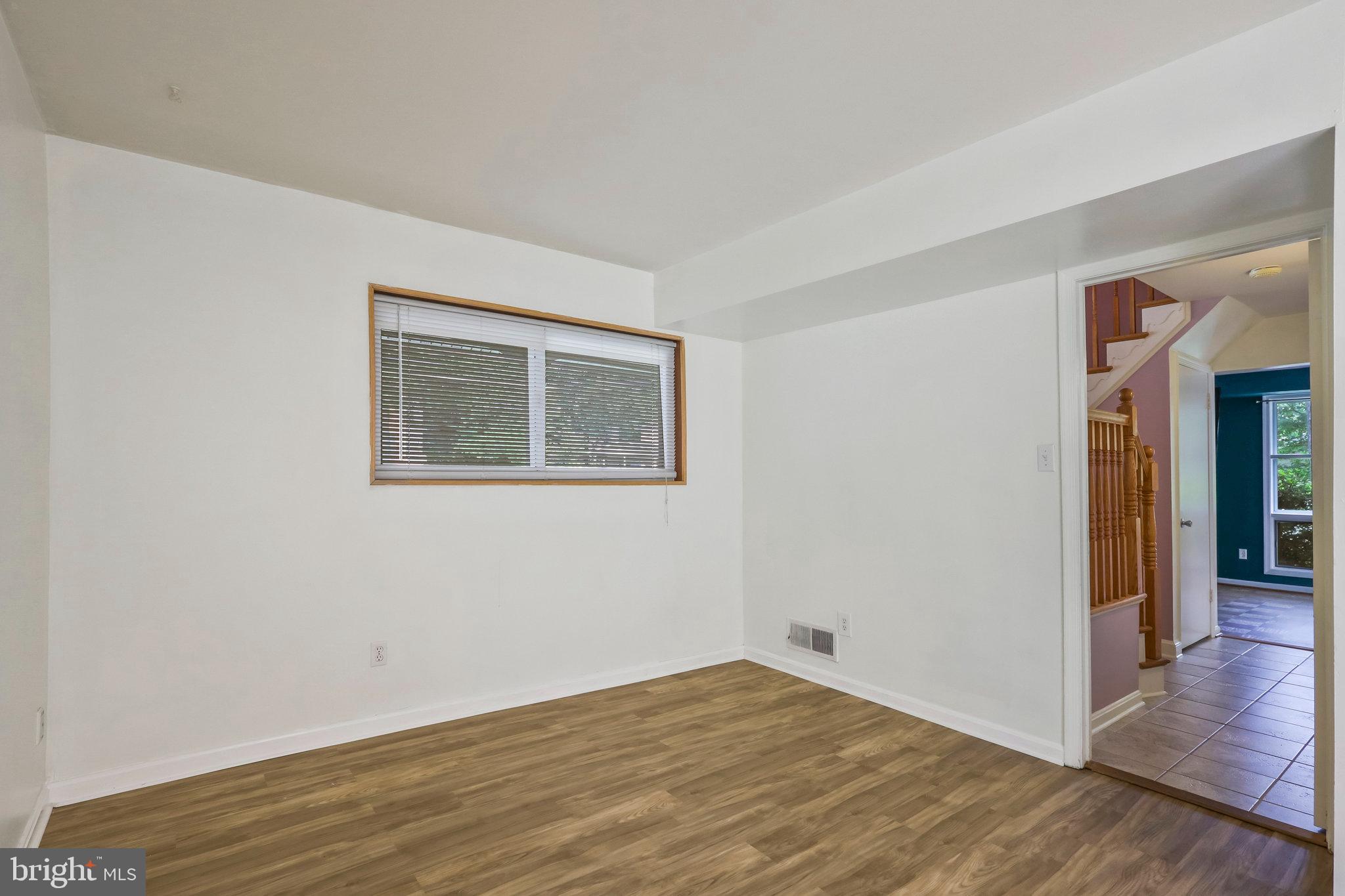 KINGS PARK - Residential Lease